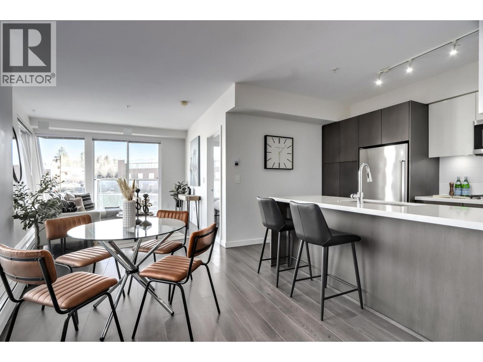 313 417 Great Northern Way Property Photo 1
