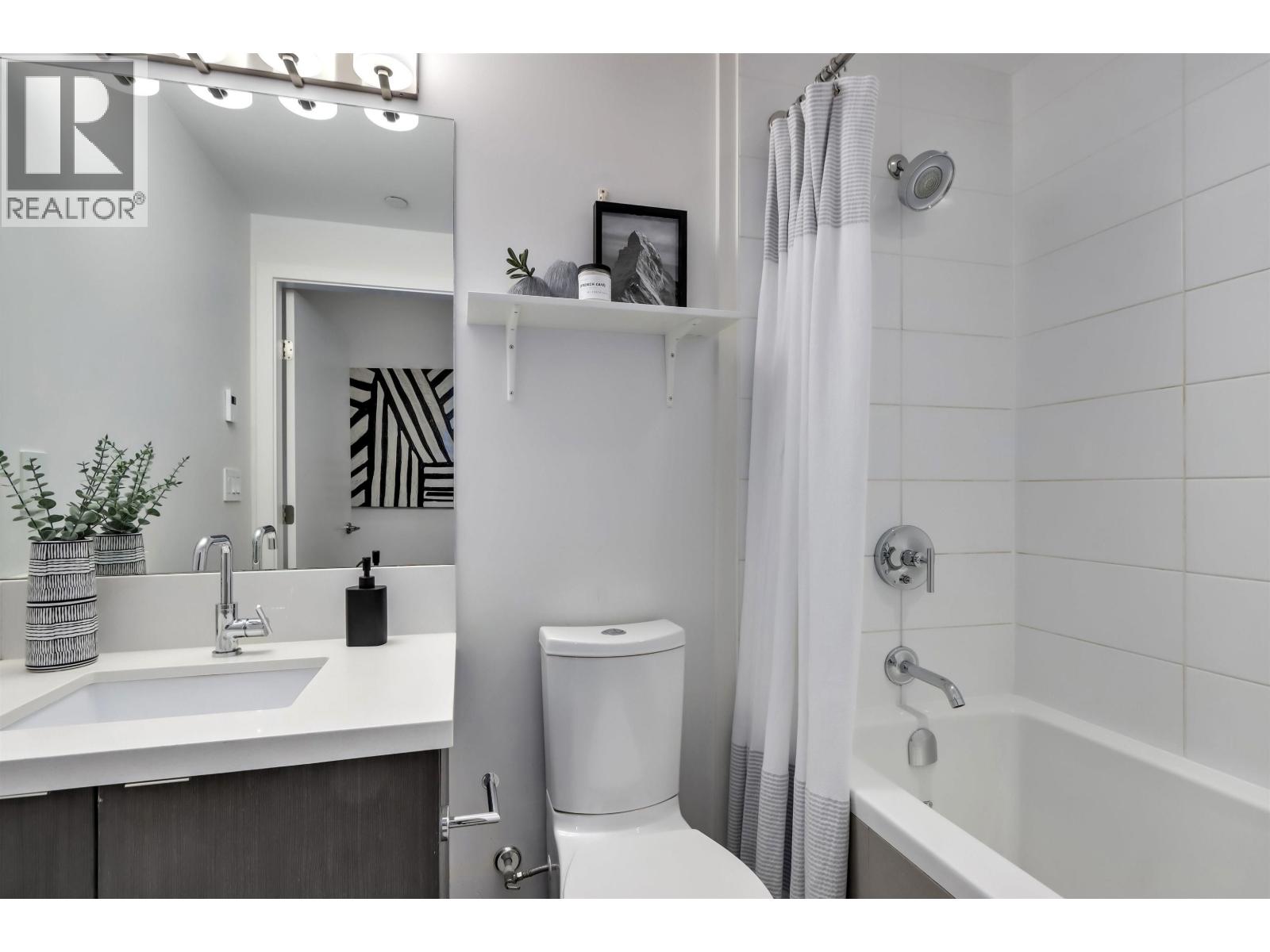 313 417 Great Northern Way Property Photo 14