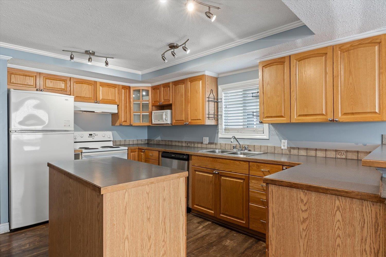 45640 Watson Road #10 Property Photo 5