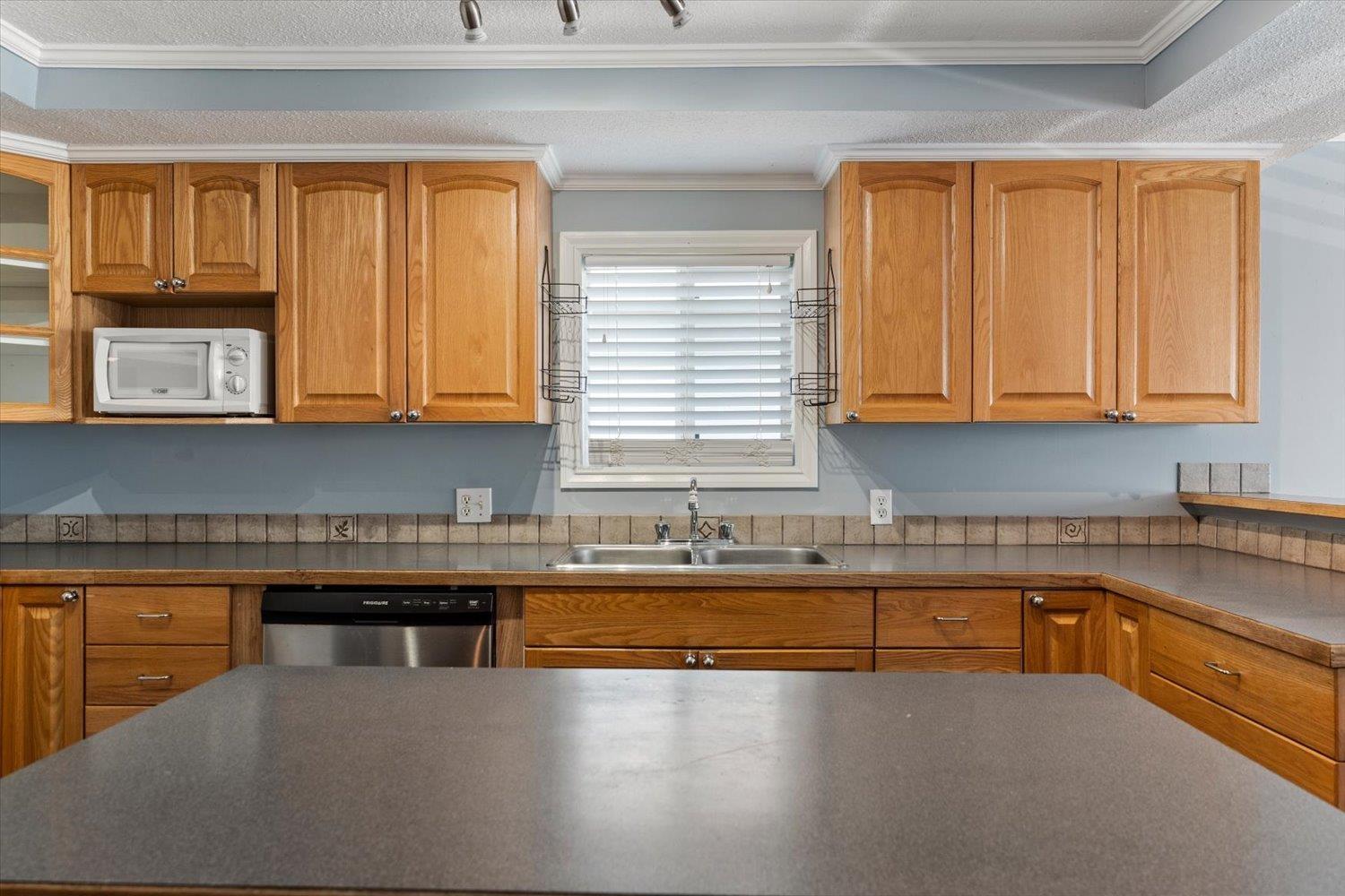 45640 Watson Road #10 Property Photo 8