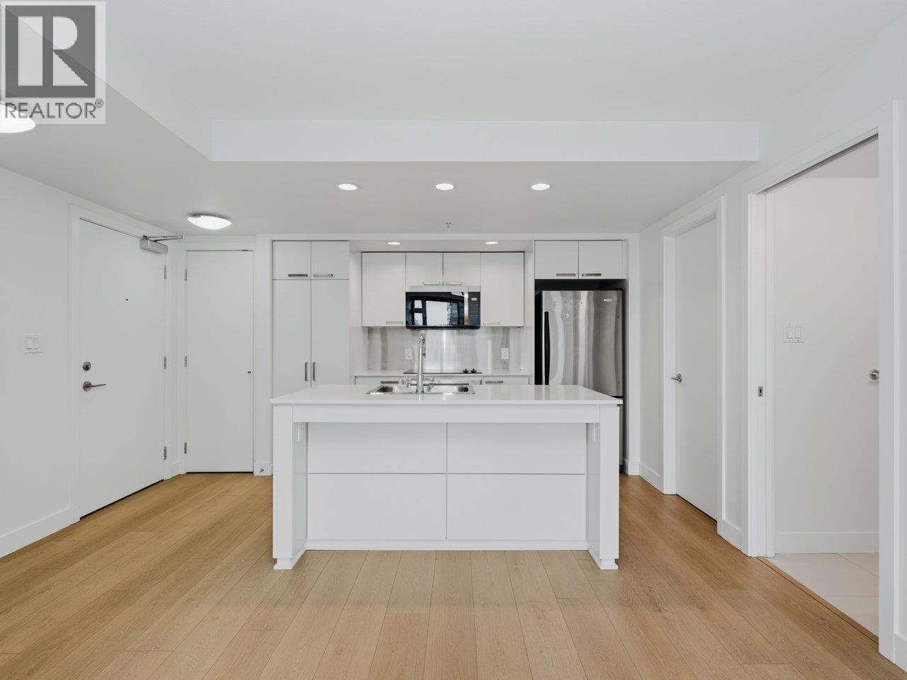 903 1255 Seymour Street Property Photo 14