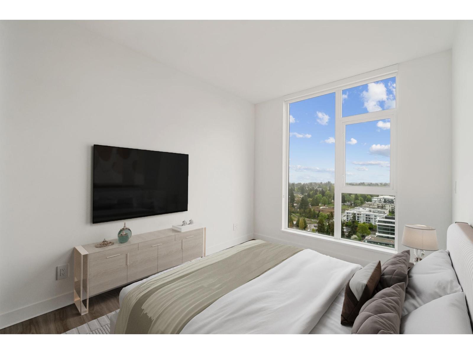 2302 10750 135a Street Property Photo 13