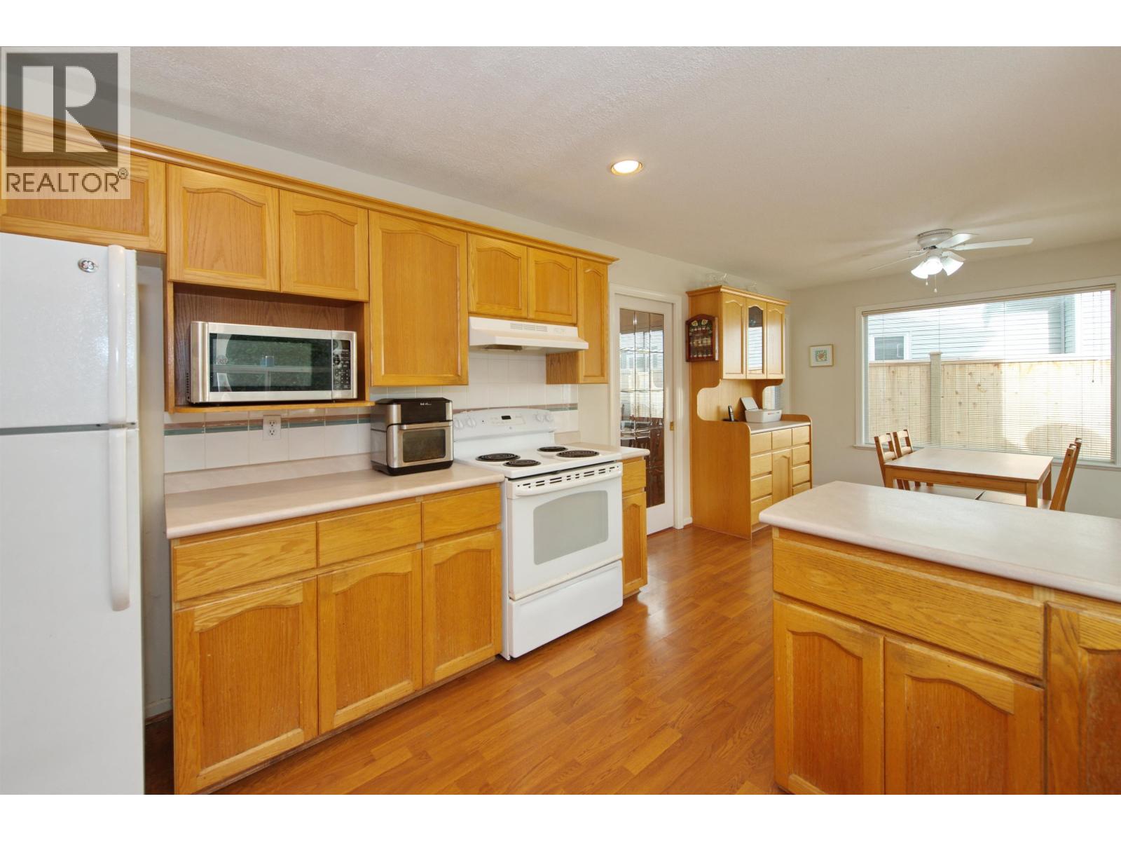 6343 Crescent Place Property Photo 12