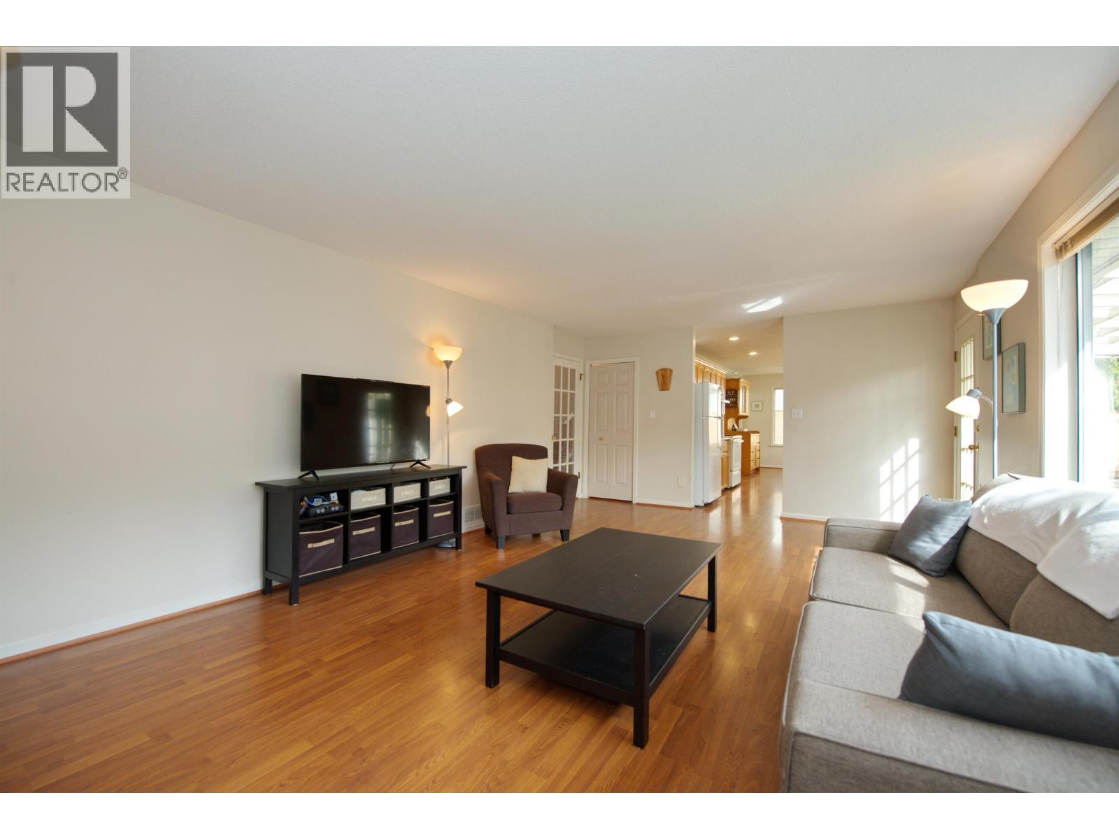 6343 Crescent Place Property Photo 16