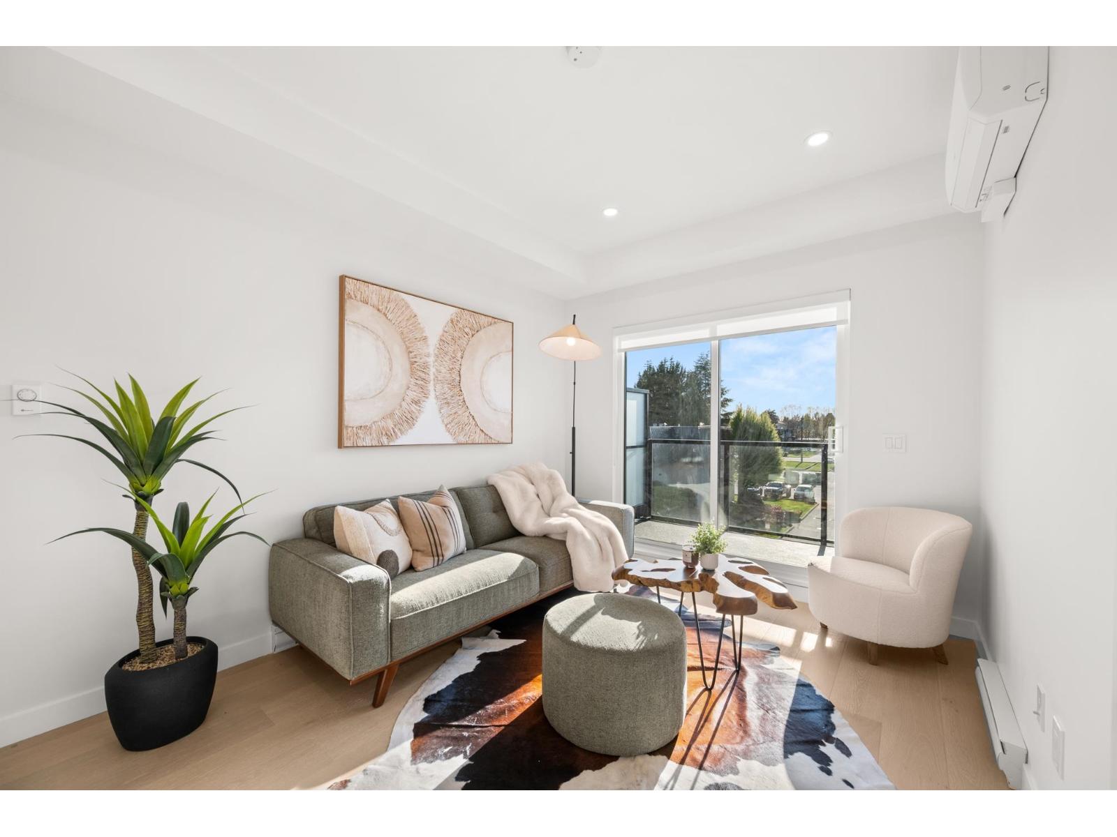 308 5398 207 Street Property Photo 1