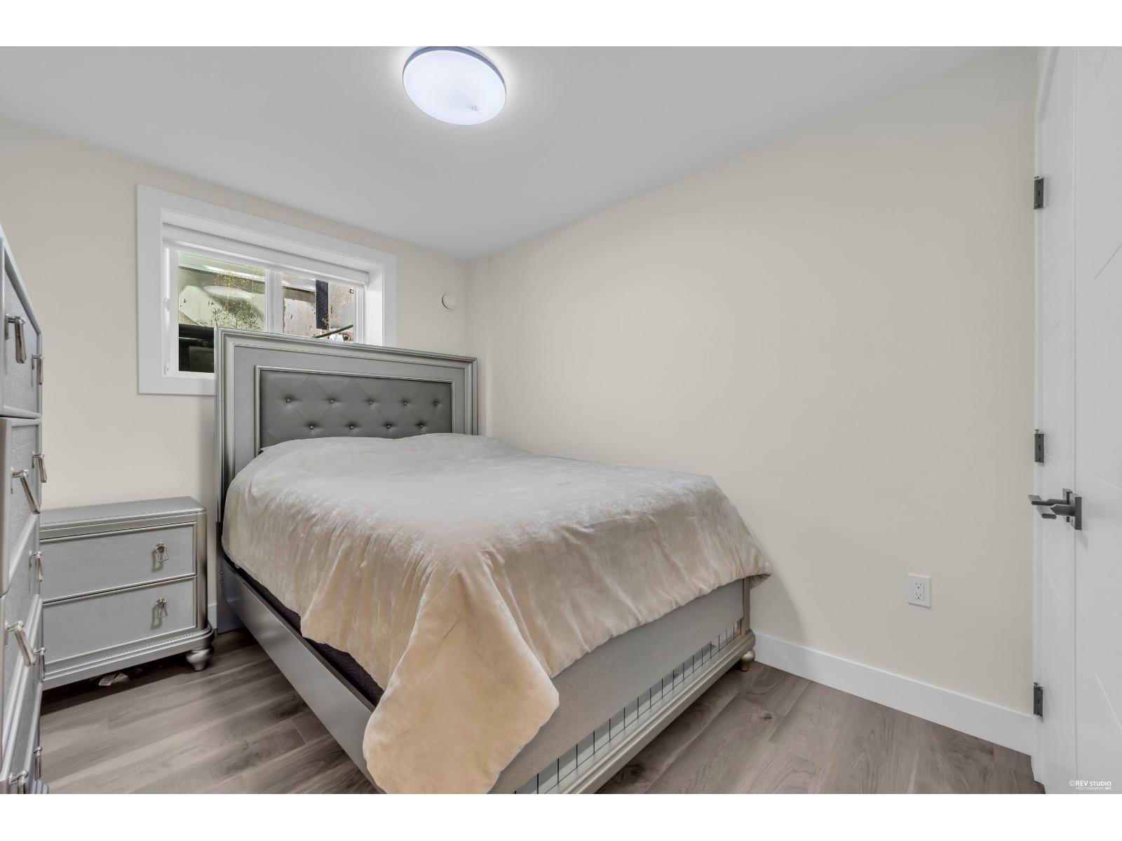 7068 194 Street Property Photo 31