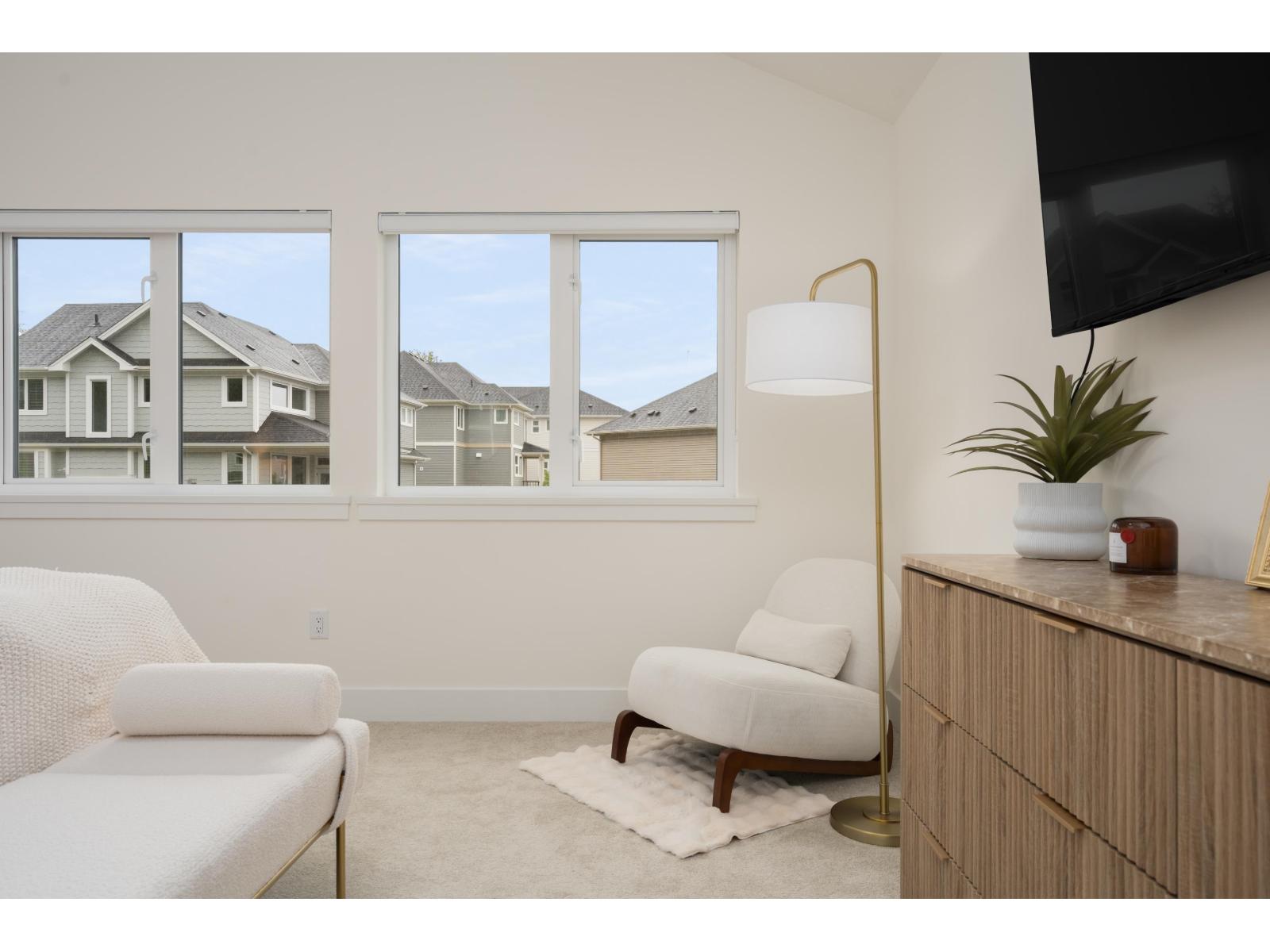 10108 Elderberry Crescent Property Photo 16