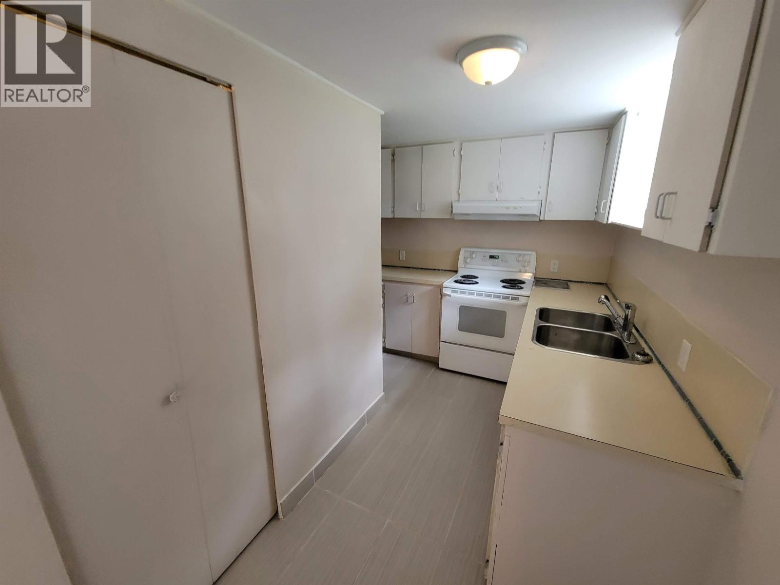 8374 11th Avenue Property Photo 16