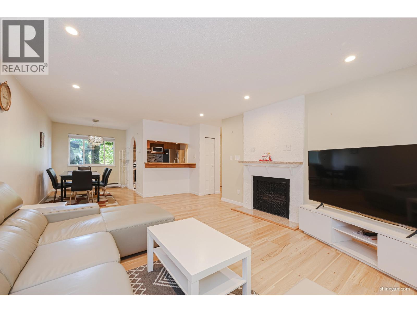 11656 Kingsbridge Drive Property Photo 1