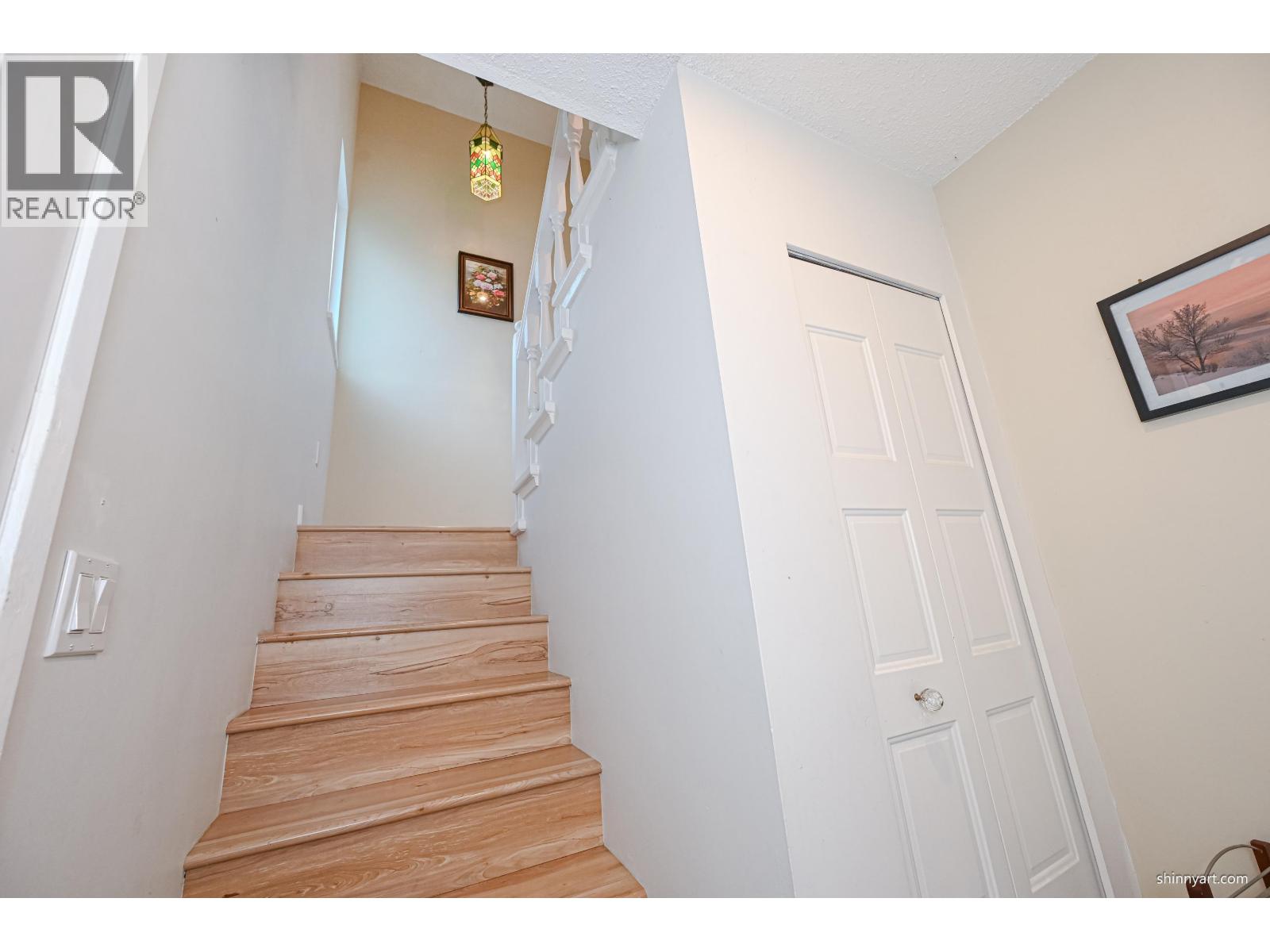 11656 Kingsbridge Drive Property Photo 4