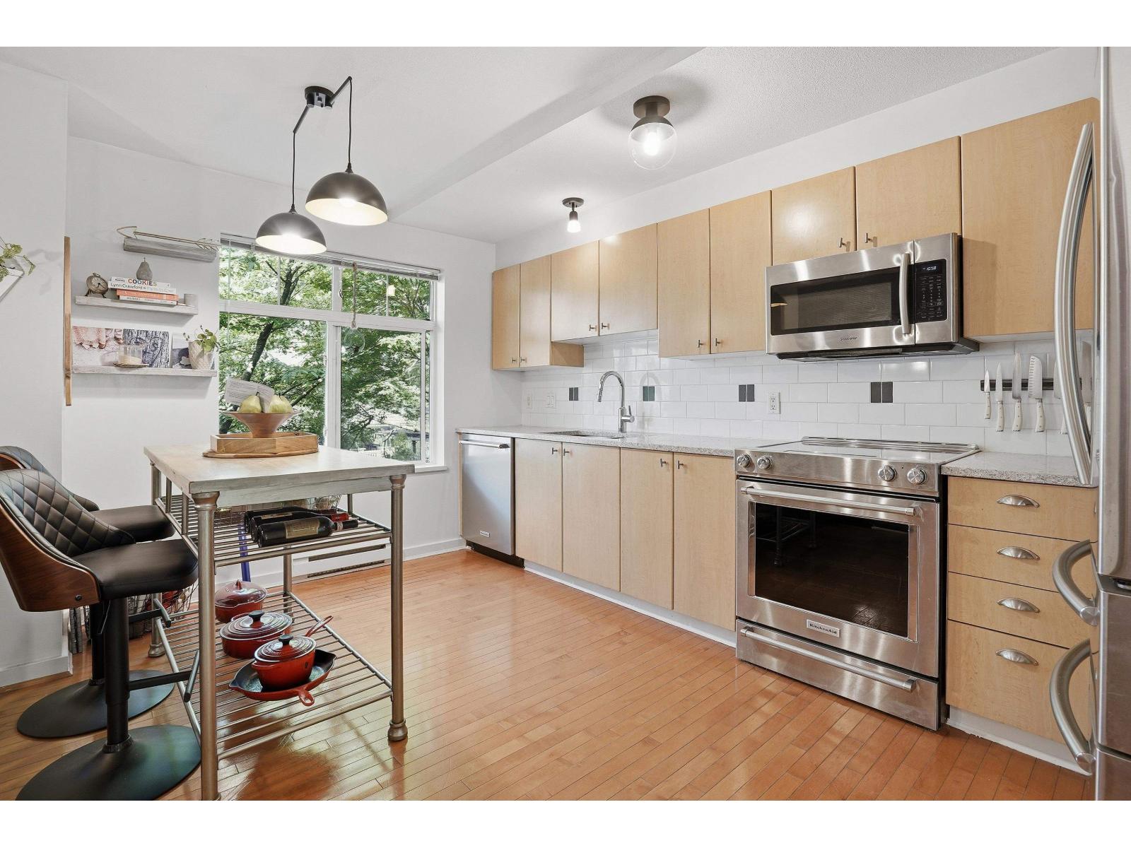 2 15233 34 Avenue Property Photo 9