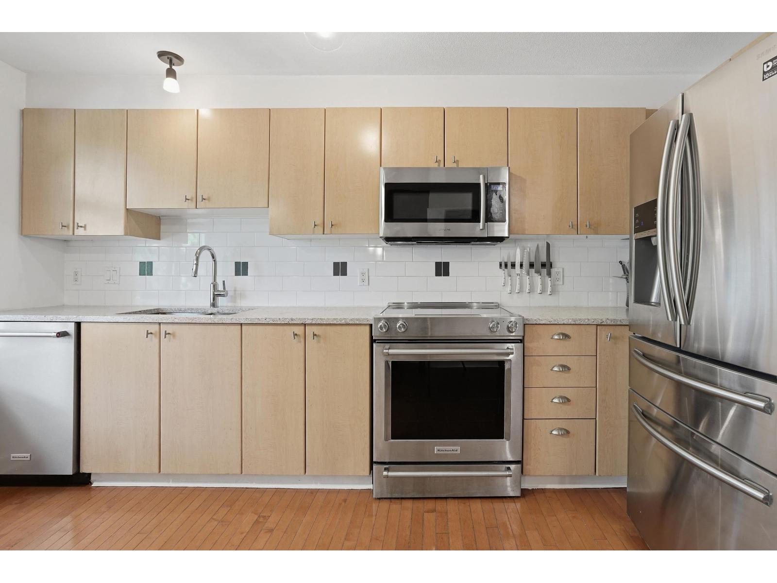 2 15233 34 Avenue Property Photo 10
