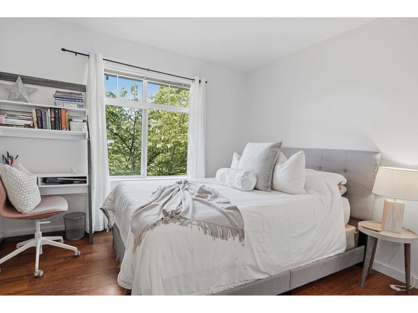 2 15233 34 Avenue Property Photo 16