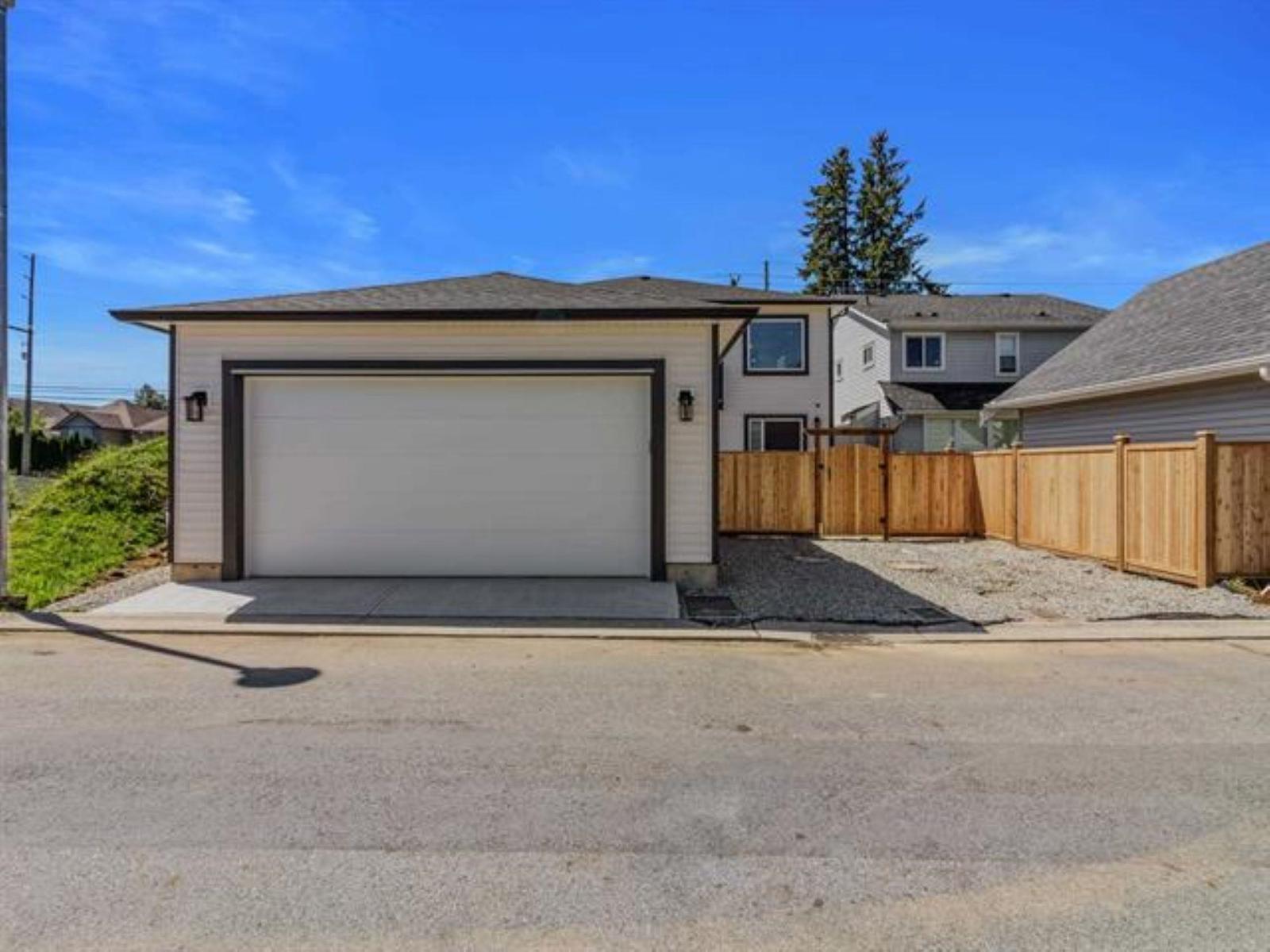 8544 Cedar Street Property Photo 2