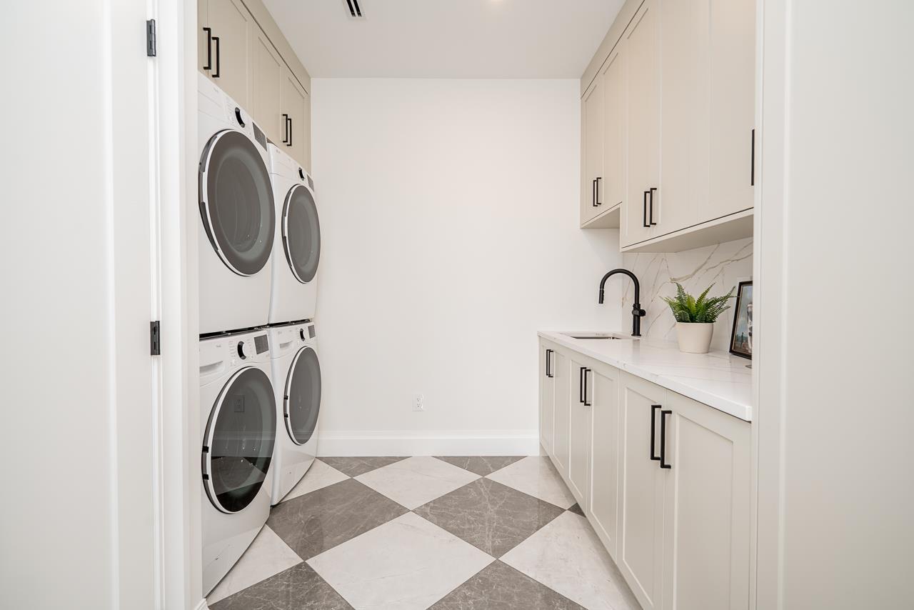 8888 Hadden Street Property Photo 32