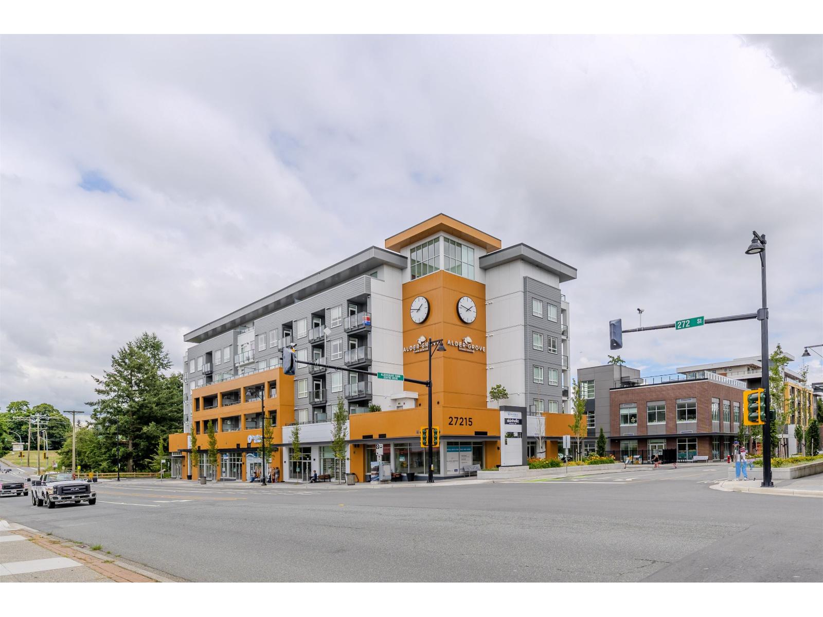 607 27215 Aldergrove Town Centre Drive Property Photo 2