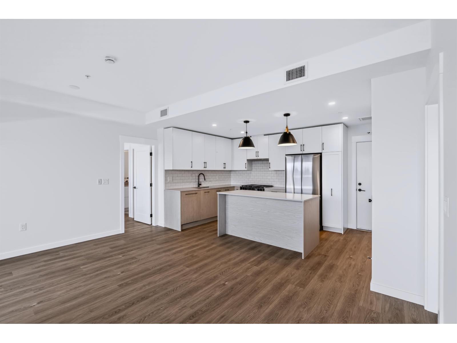 607 27215 Aldergrove Town Centre Drive Property Photo 11