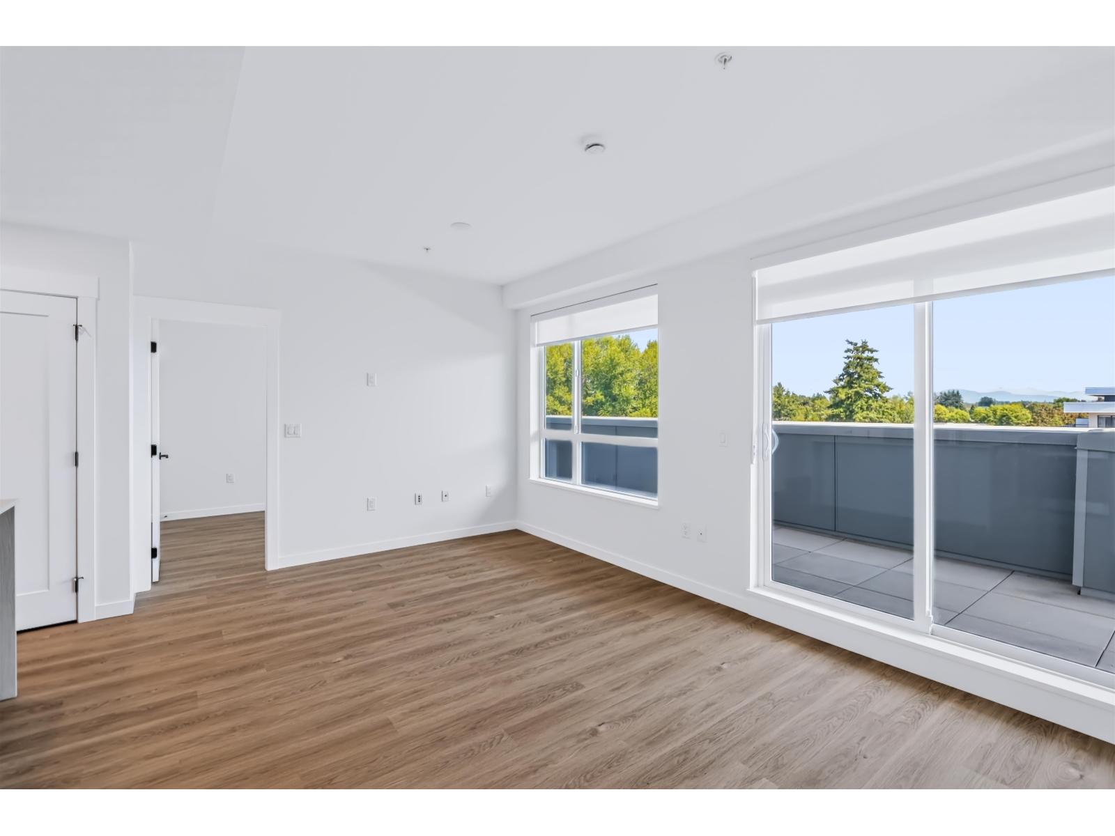 607 27215 Aldergrove Town Centre Drive Property Photo 16