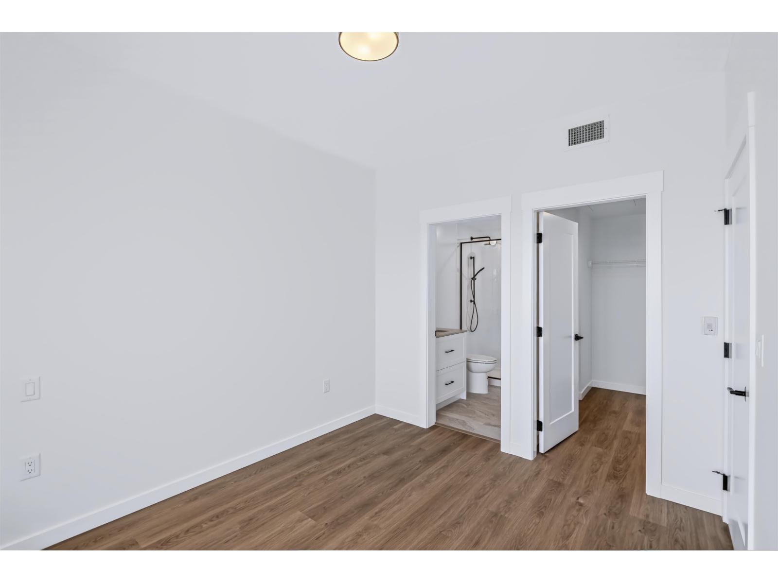 607 27215 Aldergrove Town Centre Drive Property Photo 17