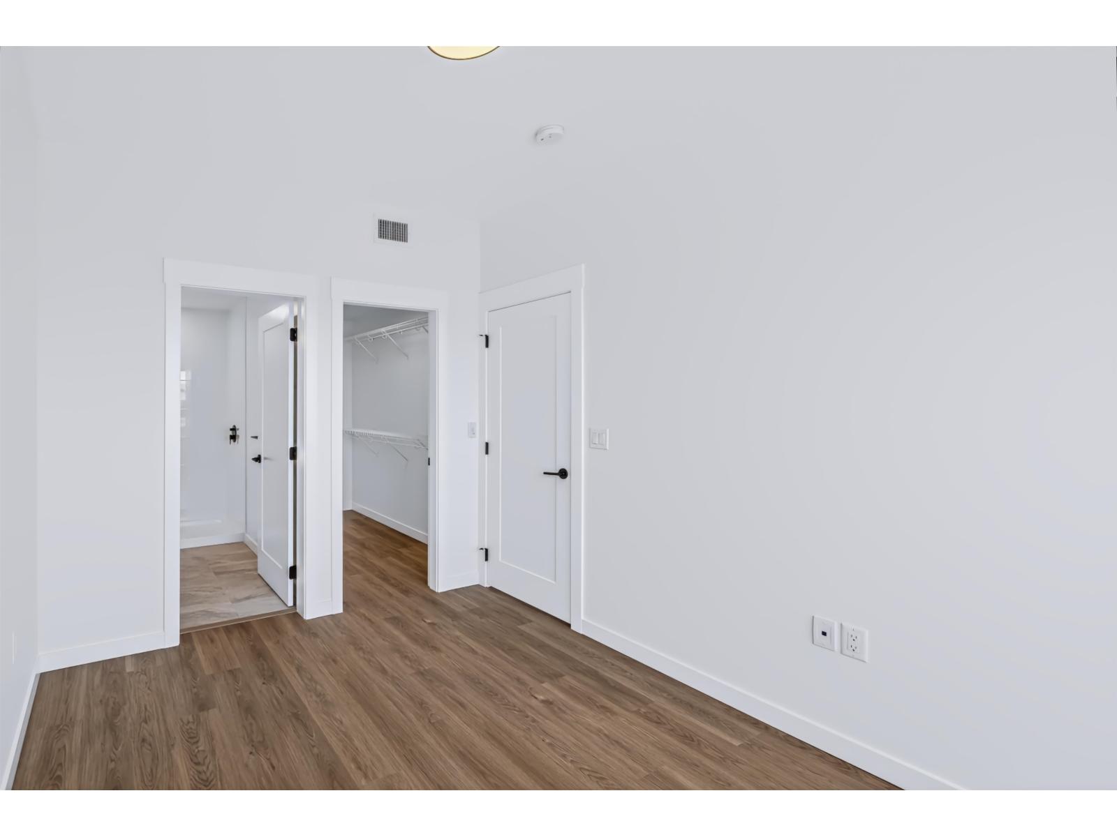 607 27215 Aldergrove Town Centre Drive Property Photo 18