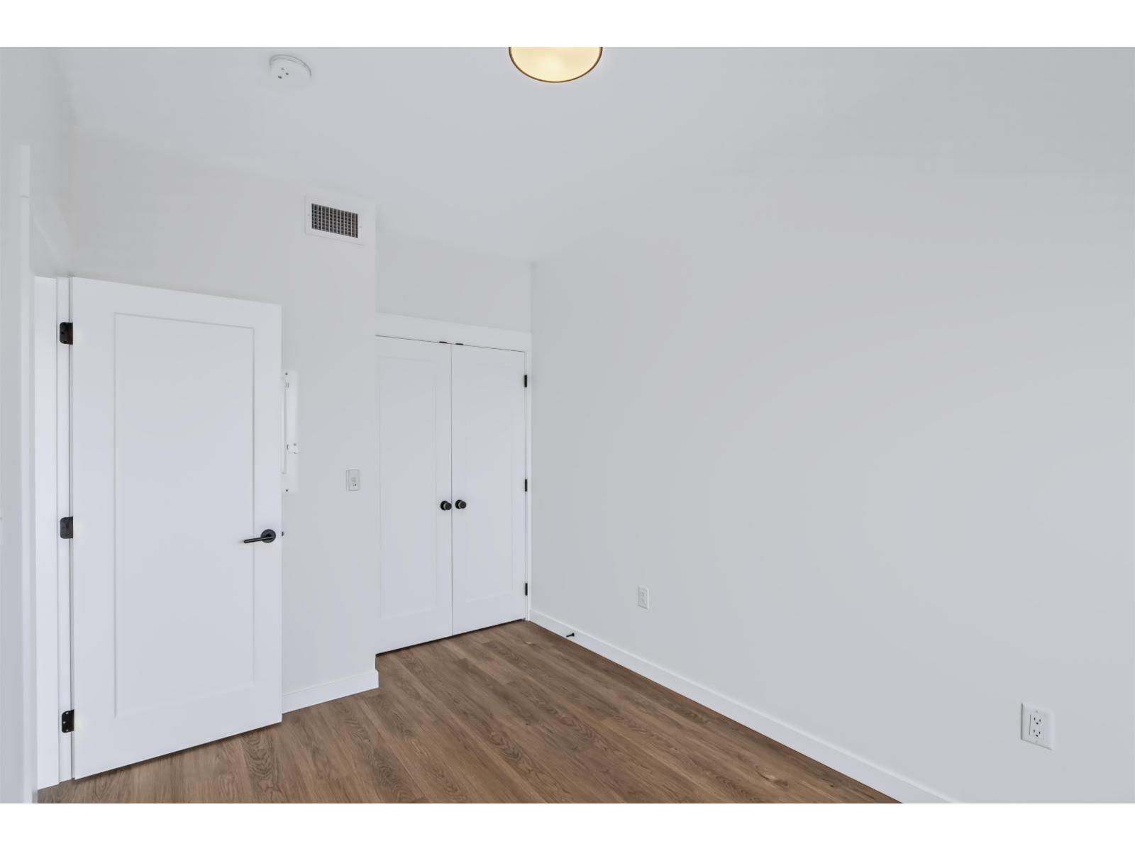 607 27215 Aldergrove Town Centre Drive Property Photo 24