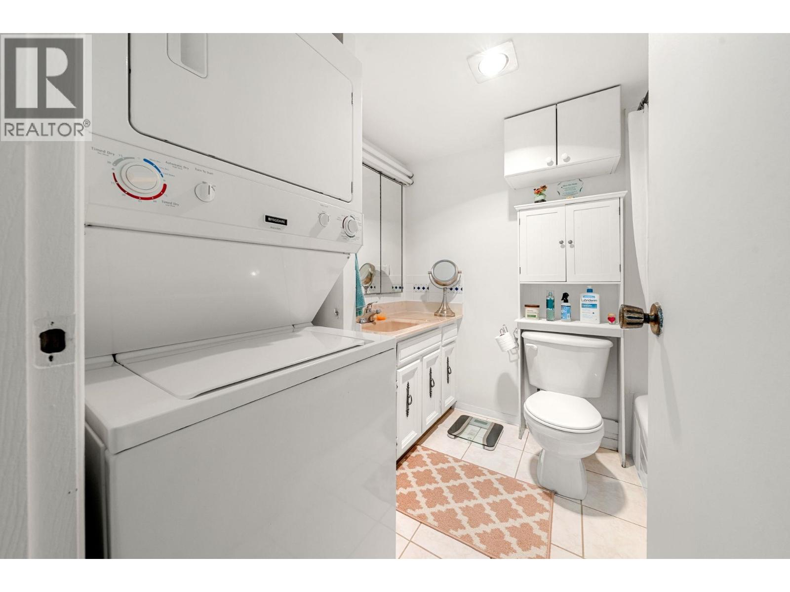 204 3136 Kingsway Property Photo 24