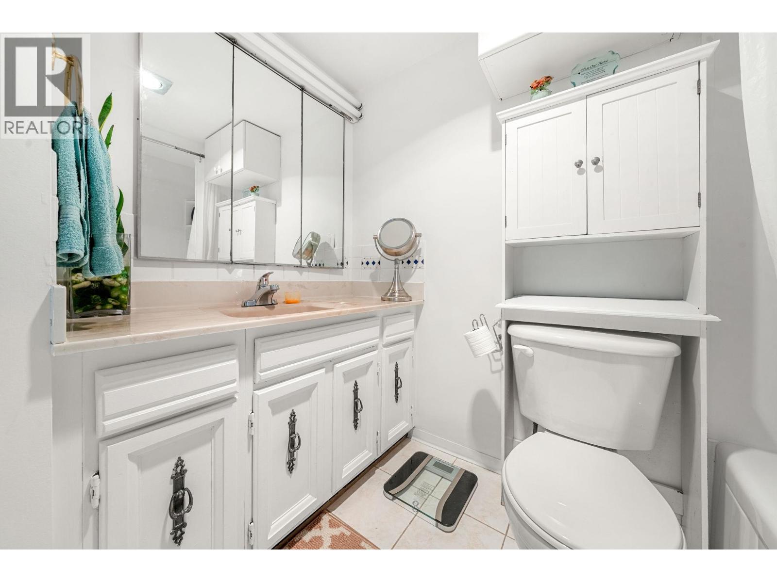 204 3136 Kingsway Property Photo 25
