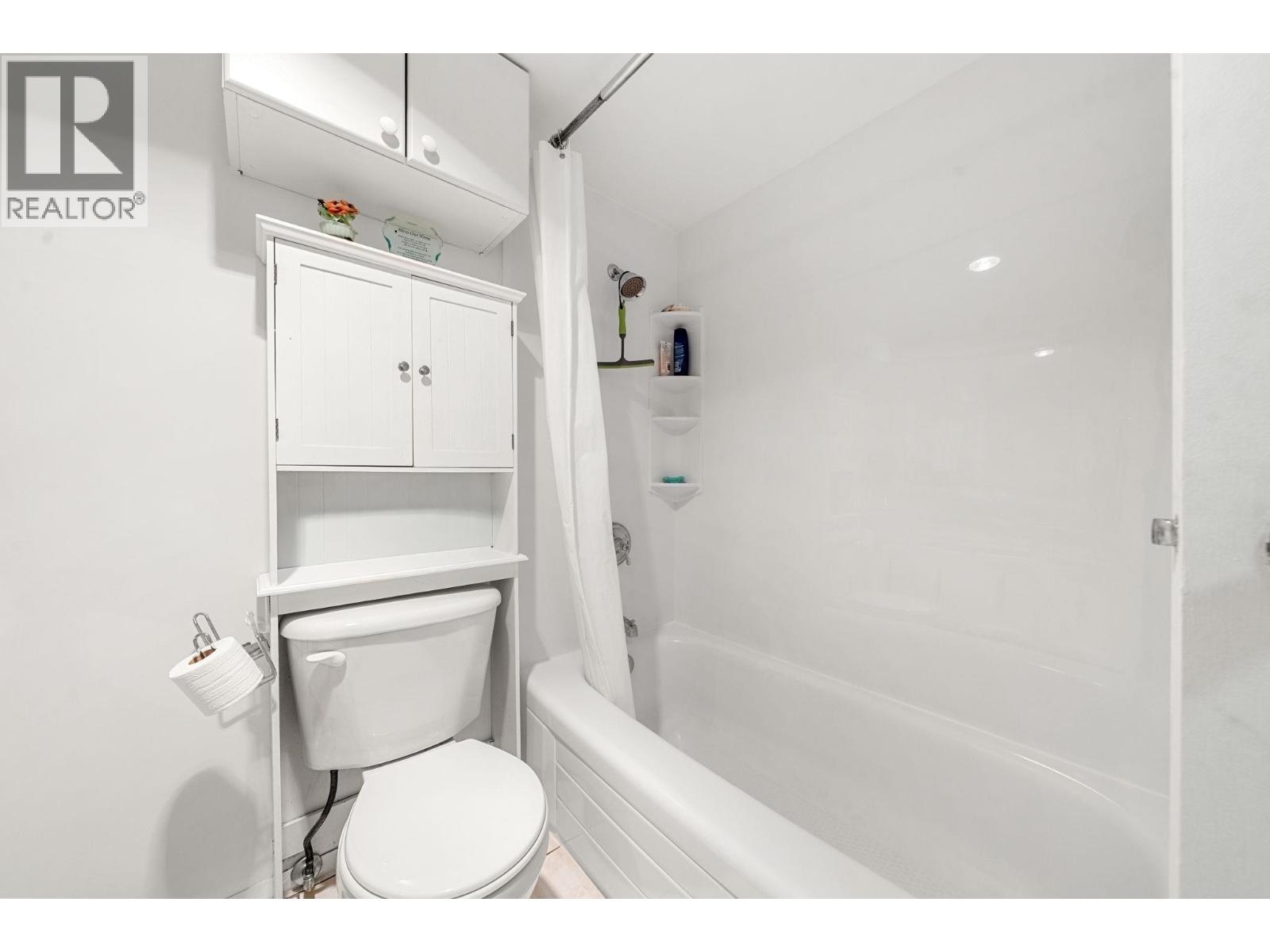 204 3136 Kingsway Property Photo 26