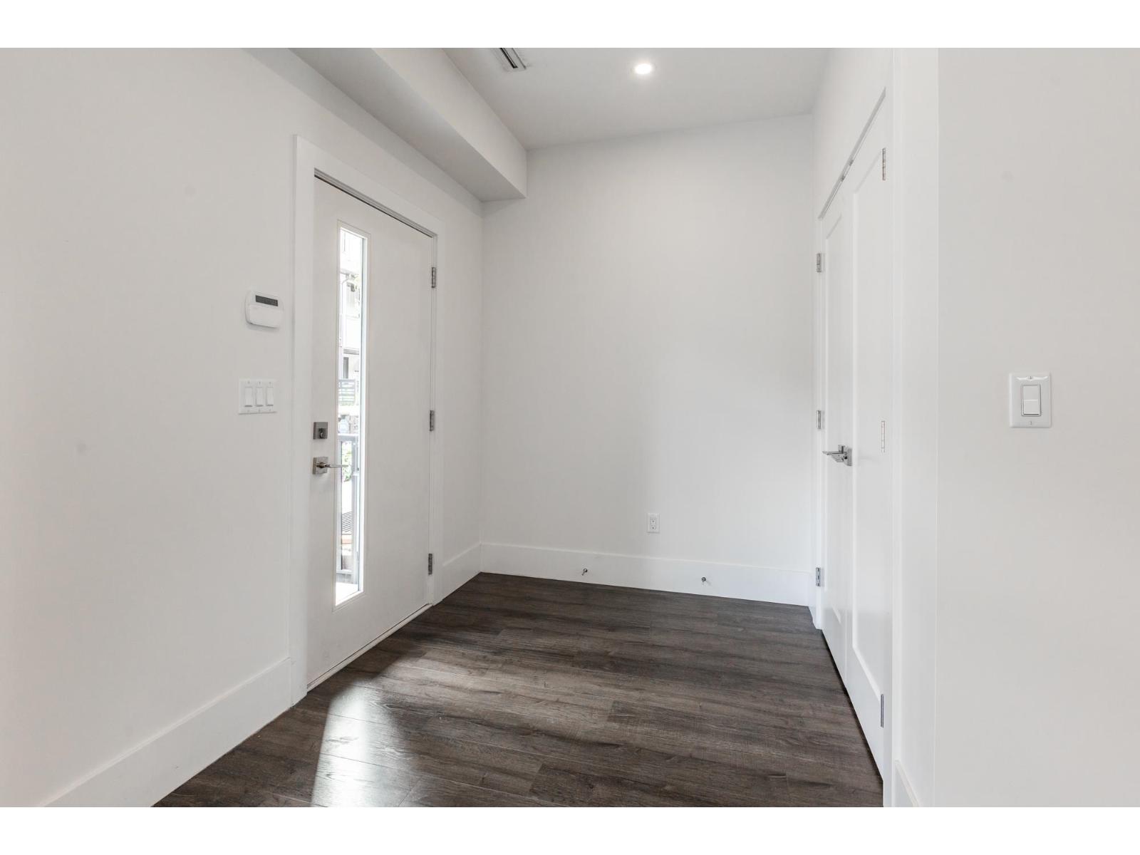 83 15177 60 Avenue Property Photo 6