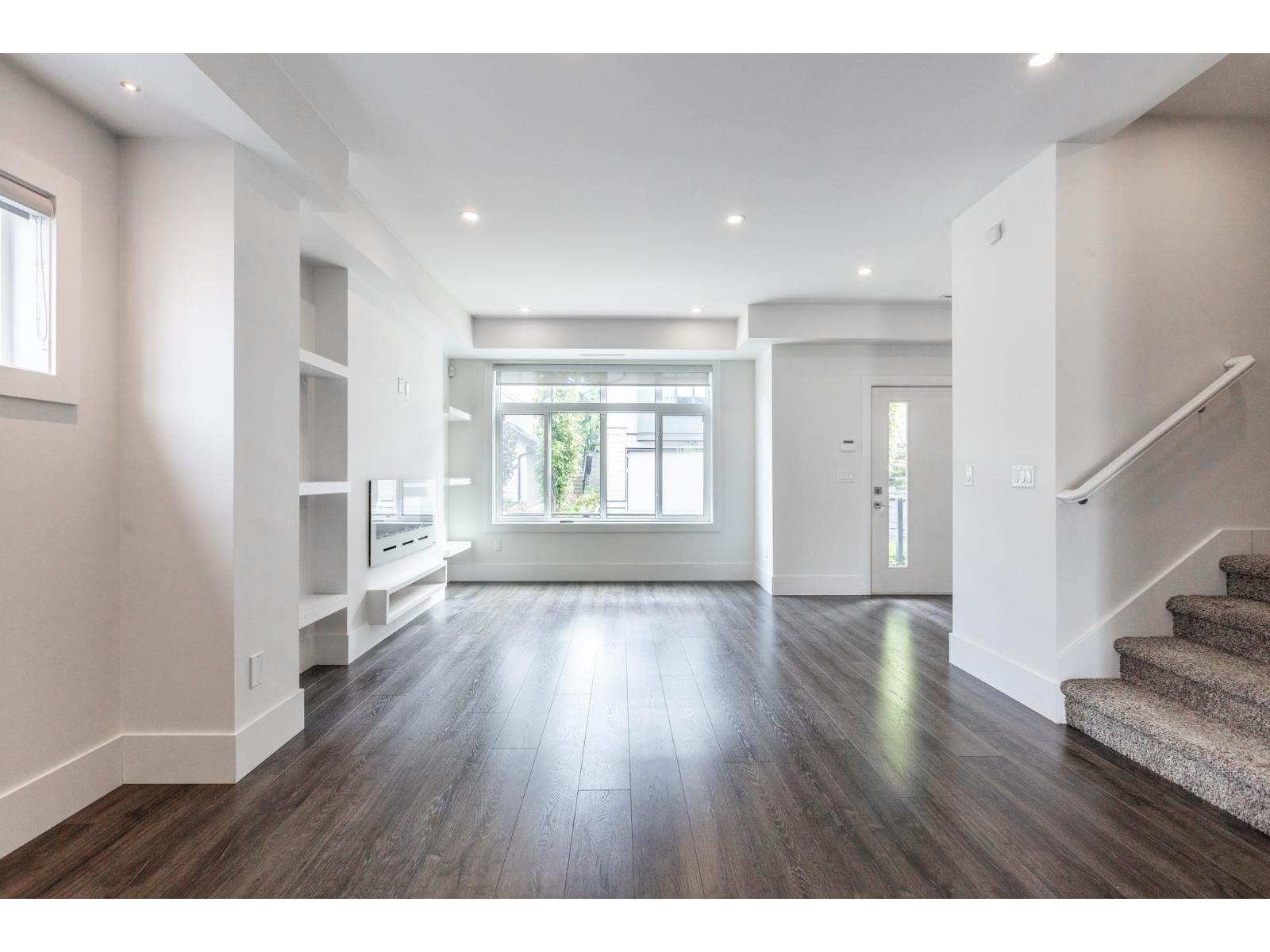 83 15177 60 Avenue Property Photo 11