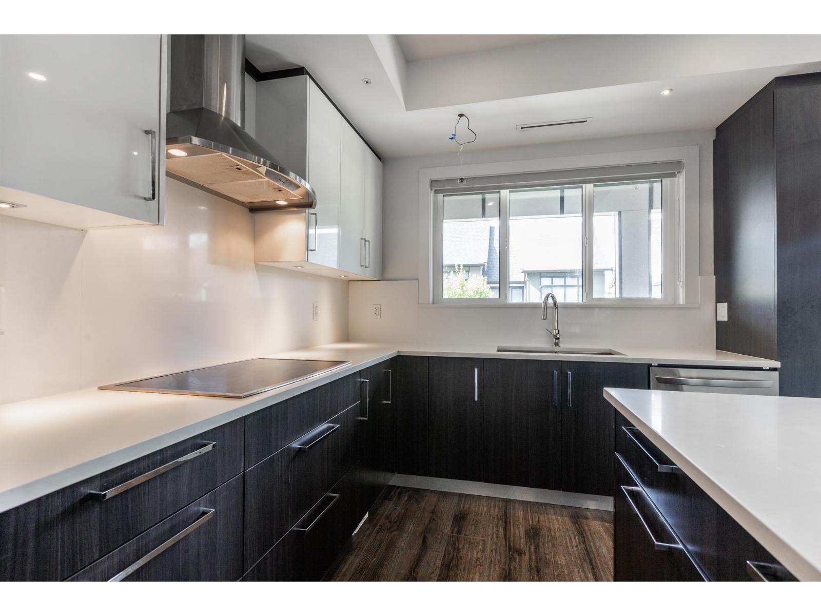 83 15177 60 Avenue Property Photo 14