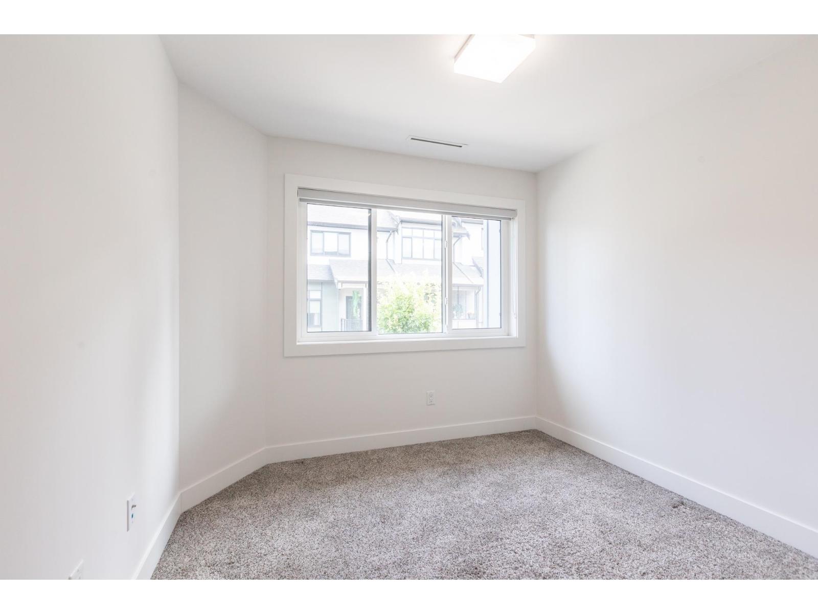 83 15177 60 Avenue Property Photo 22