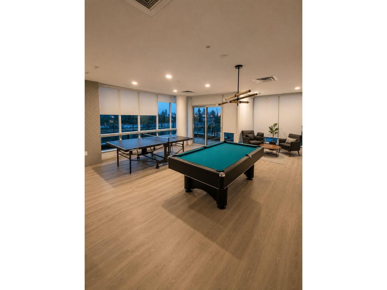 906 9675 King George Boulevard Property Photo 7