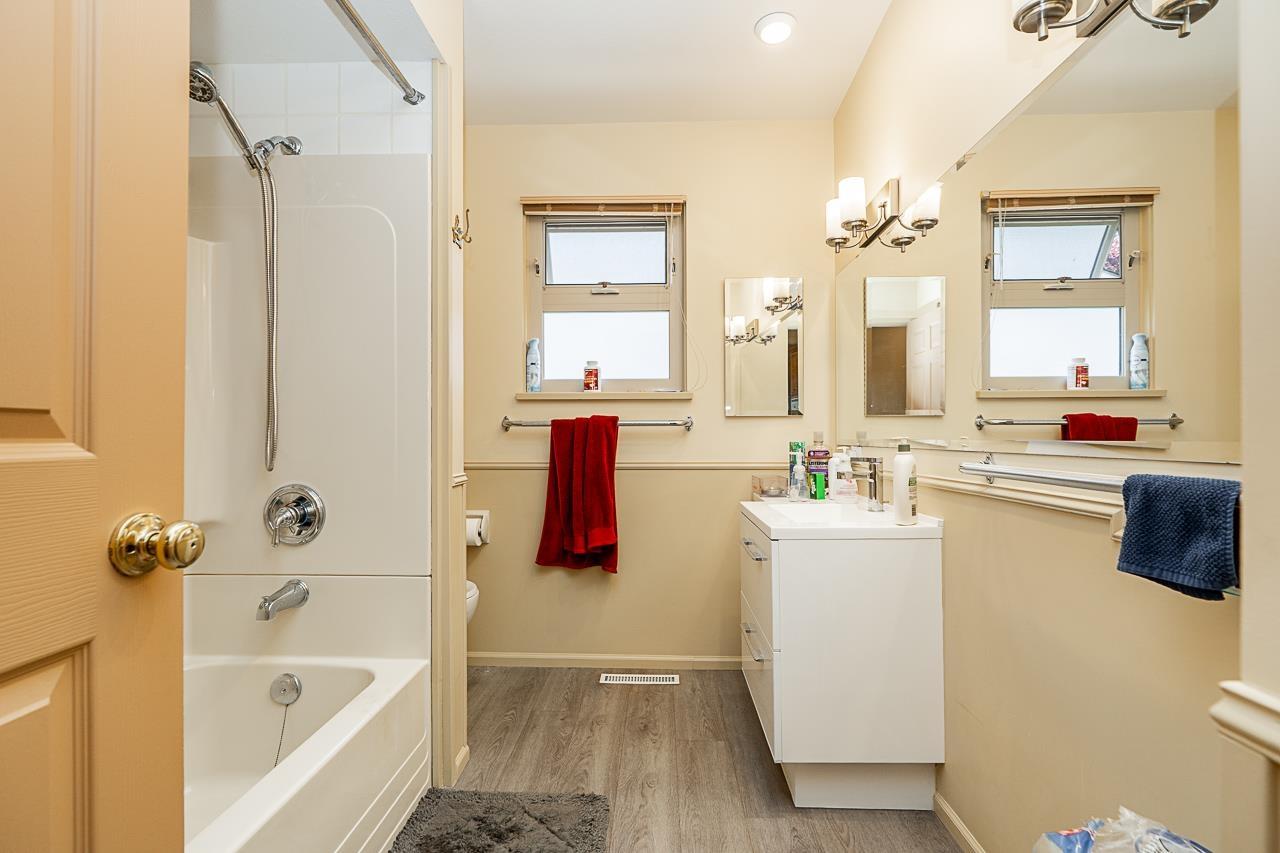 13852 Malabar Avenue Property Photo 16