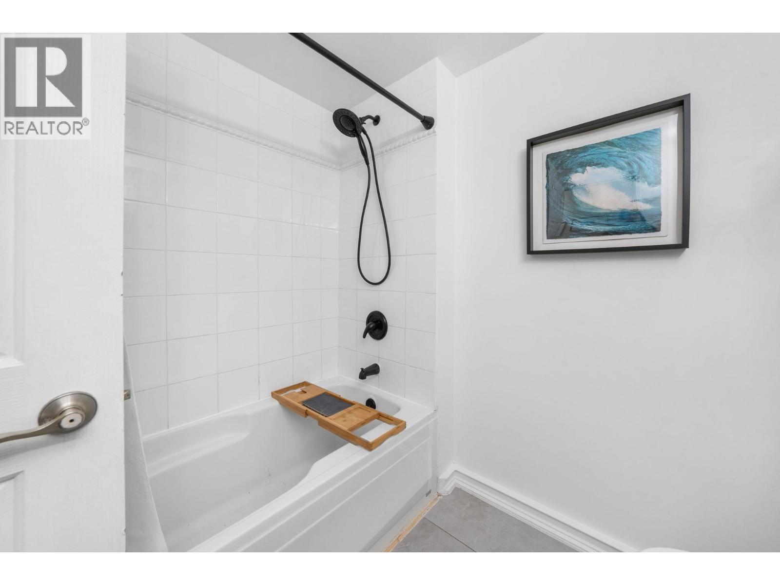 215 3600 Windcrest Drive Property Photo 22