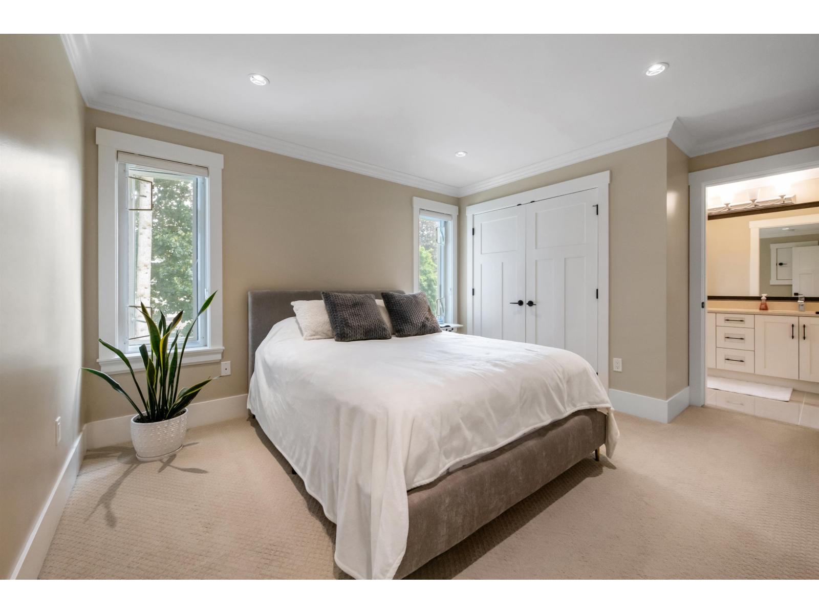20962 48 Avenue Property Photo 27