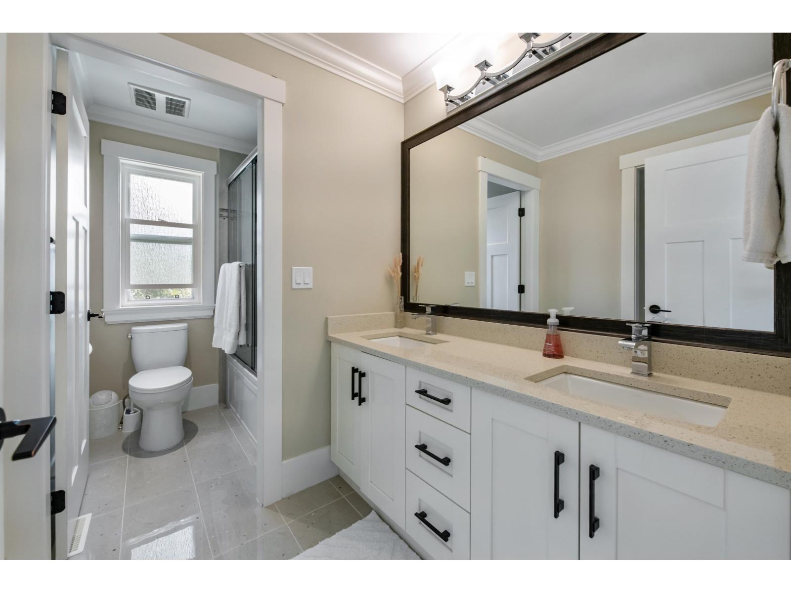 20962 48 Avenue Property Photo 28