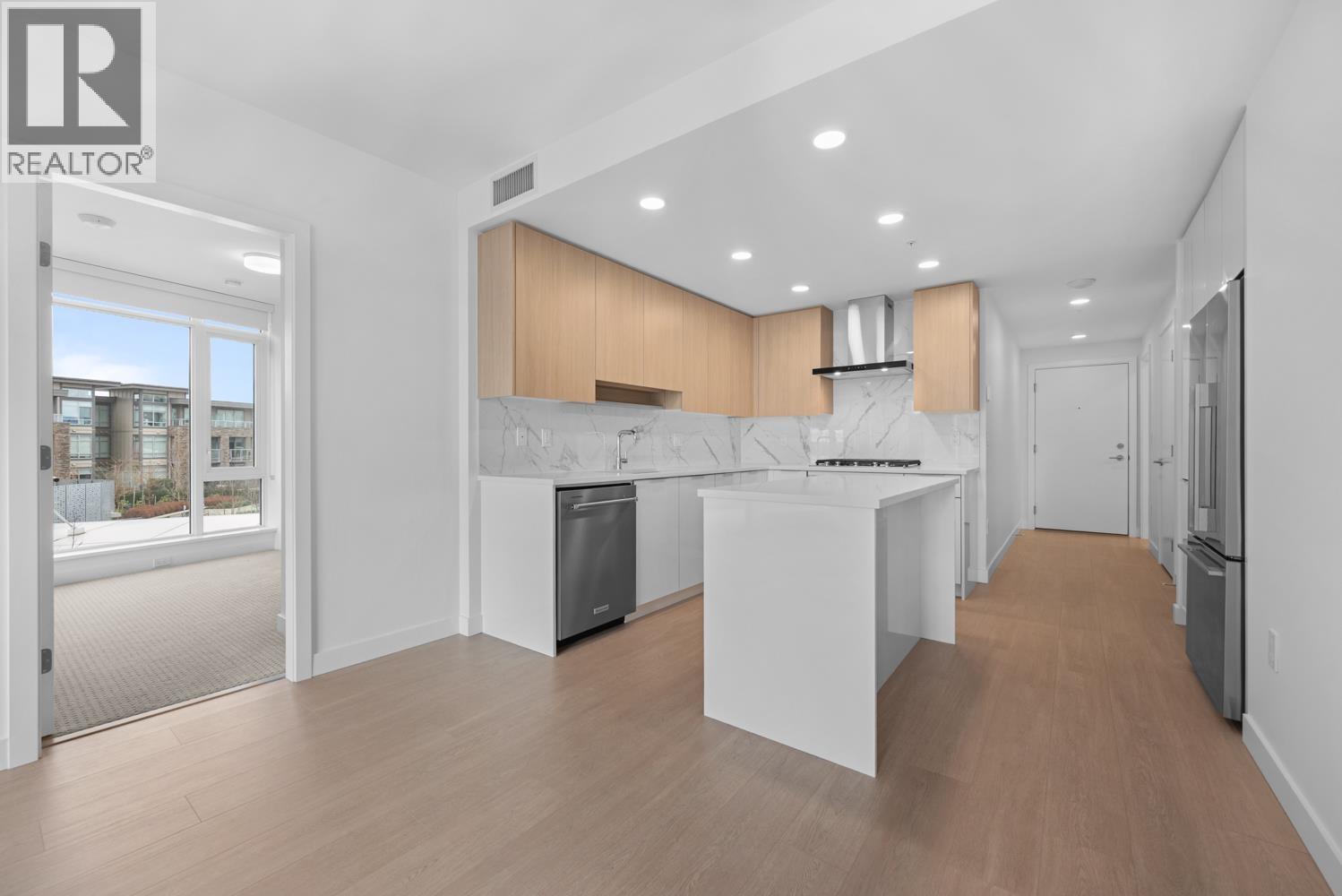 202 7769 Park Crescent Property Photo 9