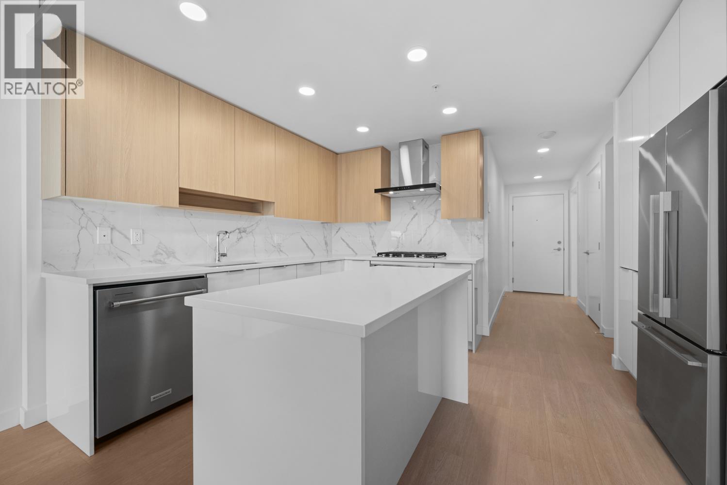 202 7769 Park Crescent Property Photo 10