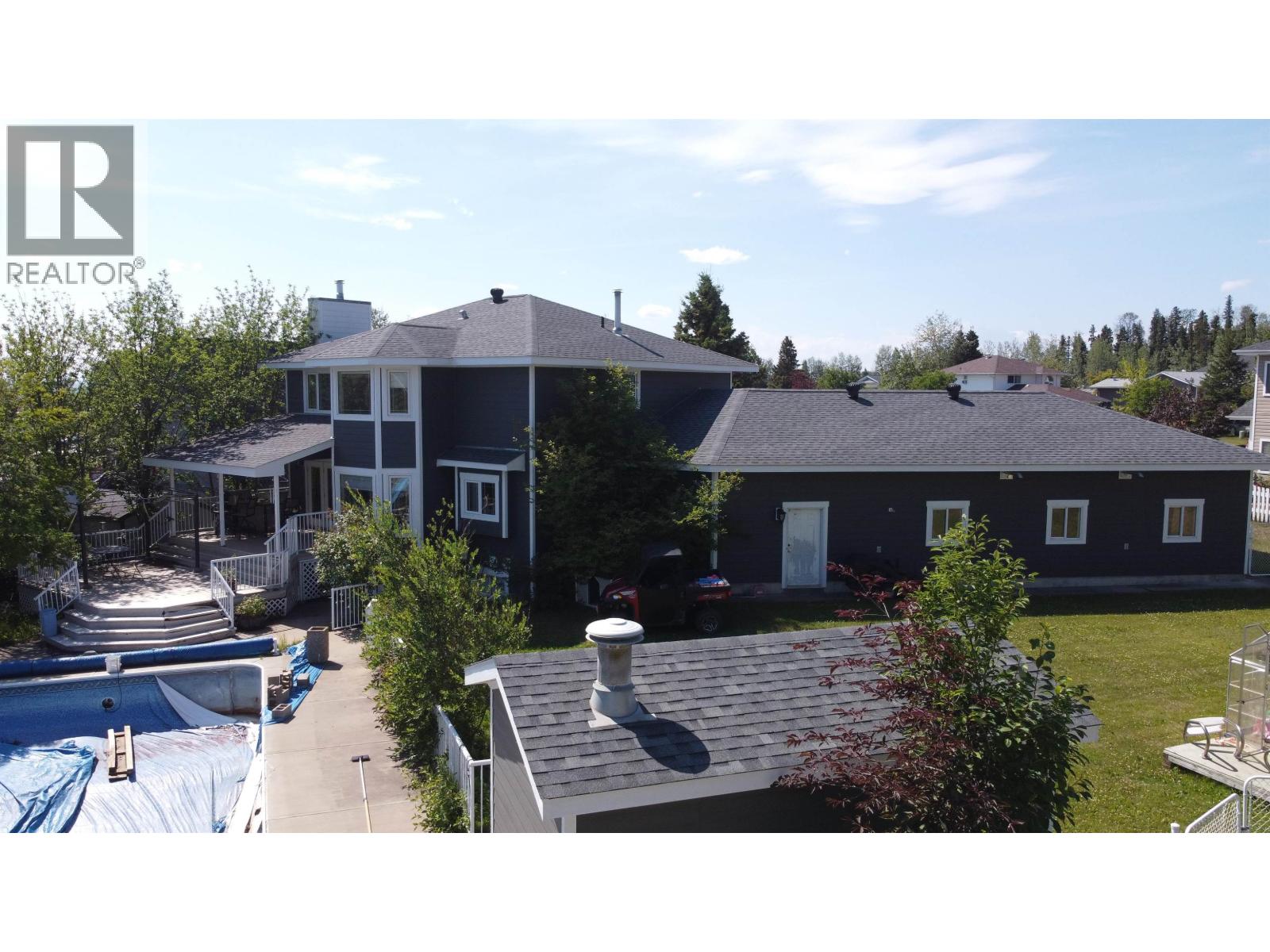 5524 Minnaker Crescent Property Photo 2