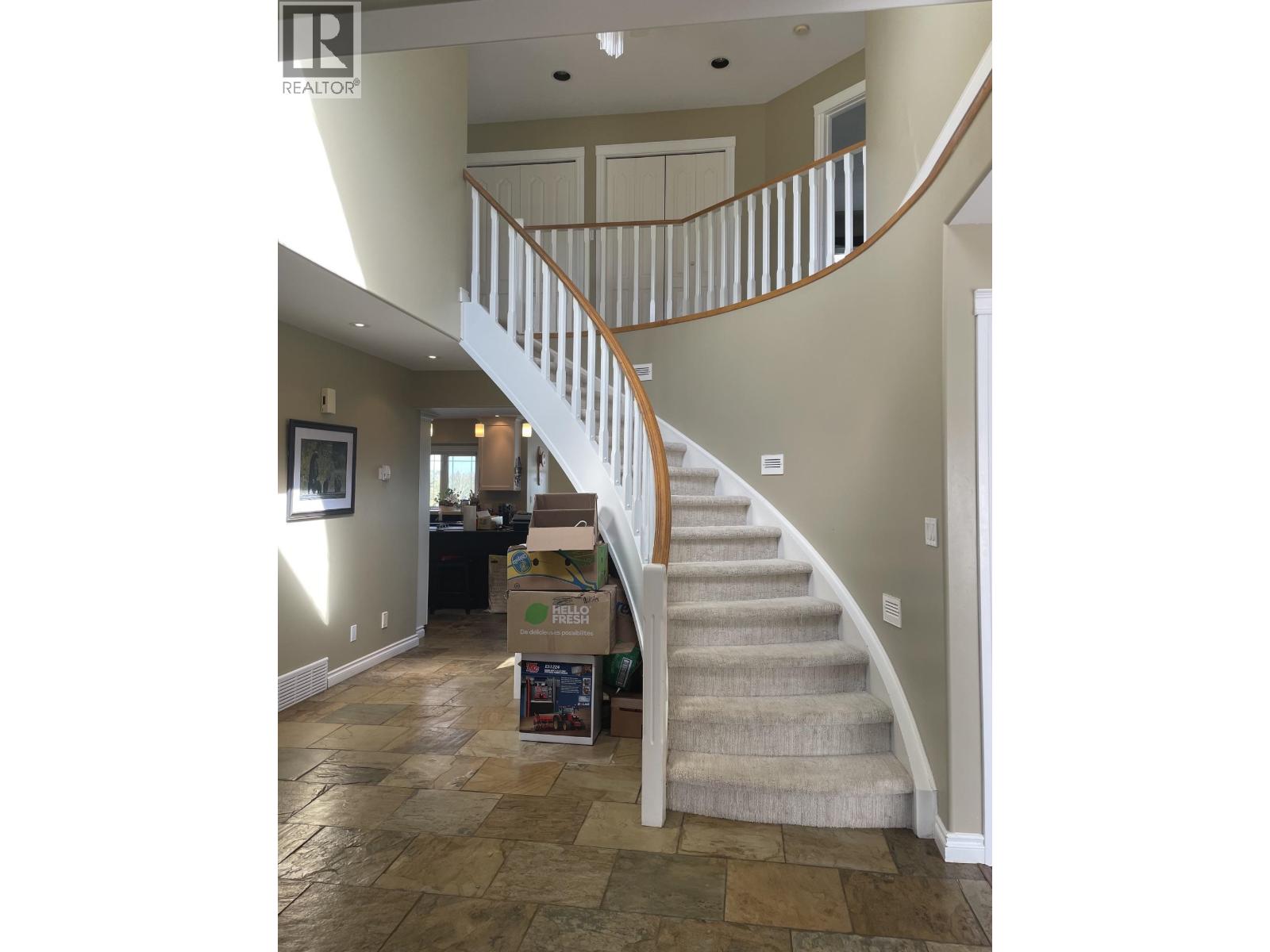 5524 Minnaker Crescent Property Photo 11