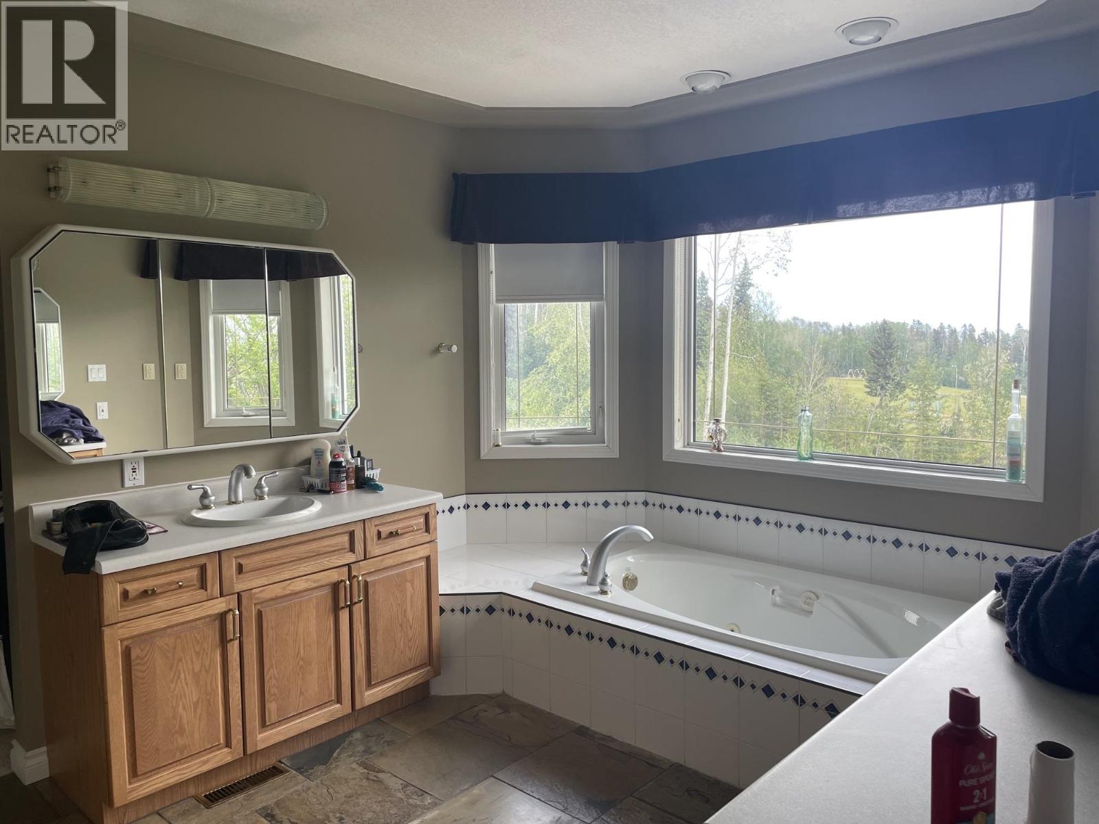 5524 Minnaker Crescent Property Photo 29