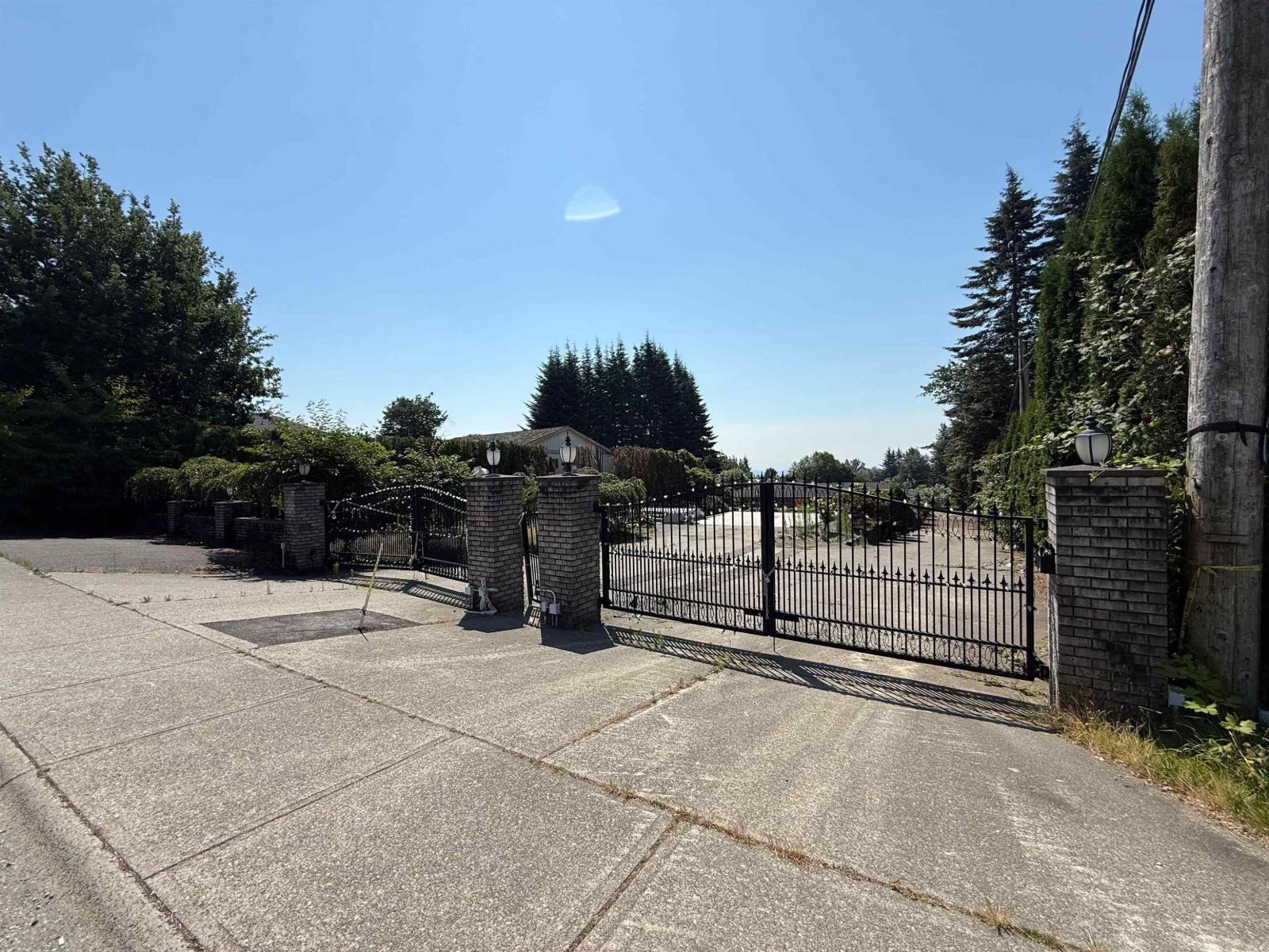 32832 Best Avenue Property Photo 2