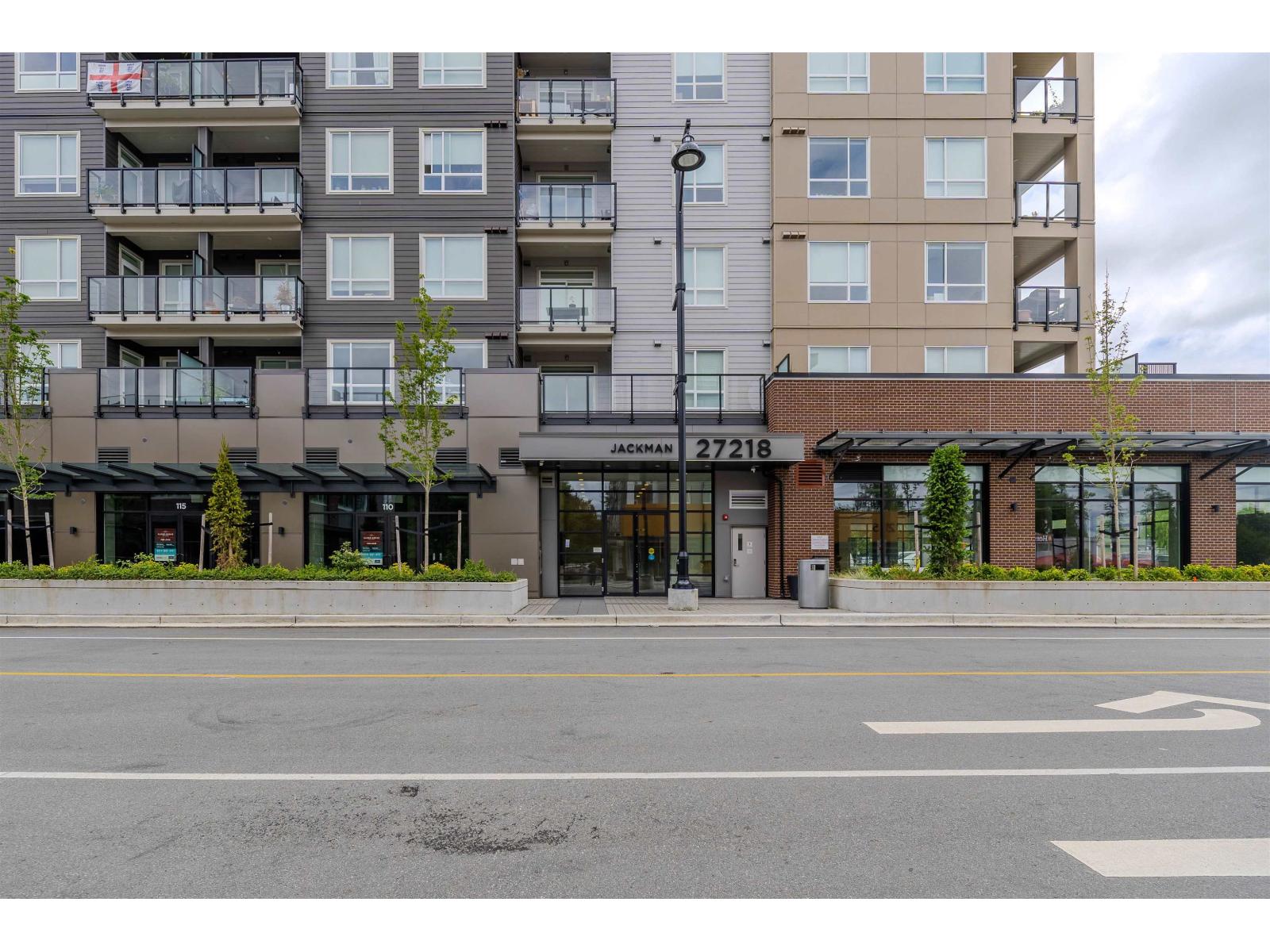 413 27218 ALDERGROVE TOWN CENTRE DRIVE Property Photo 1