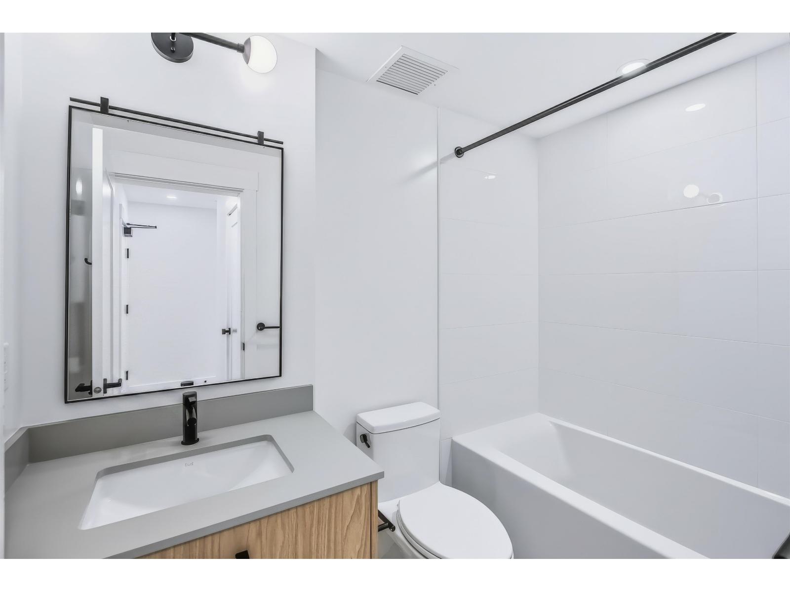 509 27218 Aldergrove Town Centre Drive Property Photo 13
