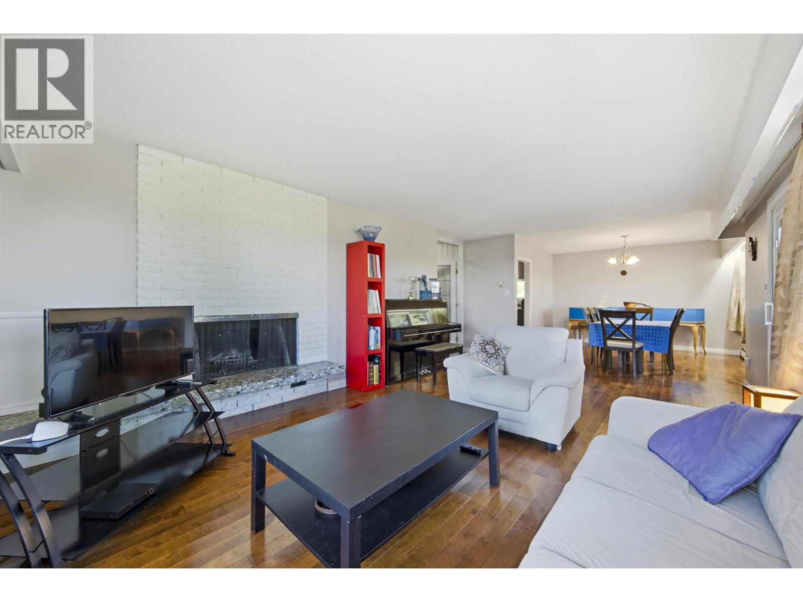 2270 Dawes Hill Road Property Photo 4