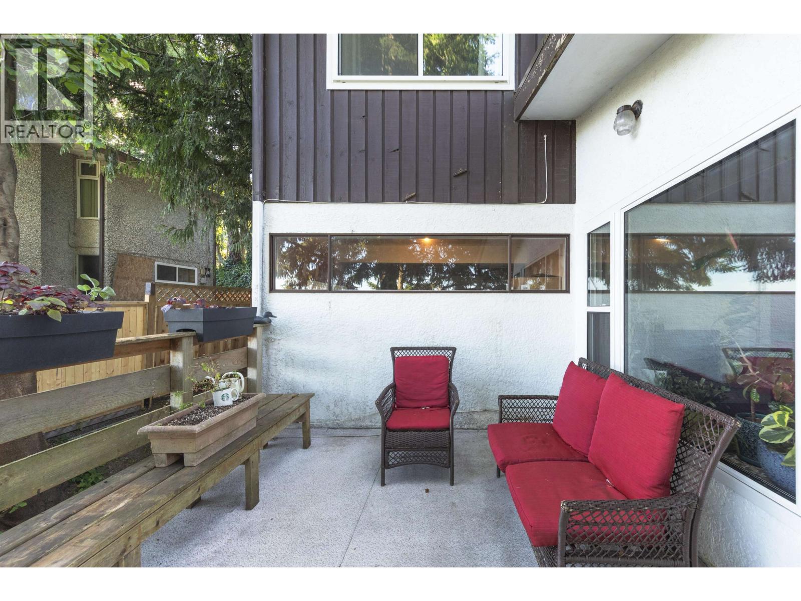 2270 Dawes Hill Road Property Photo 7