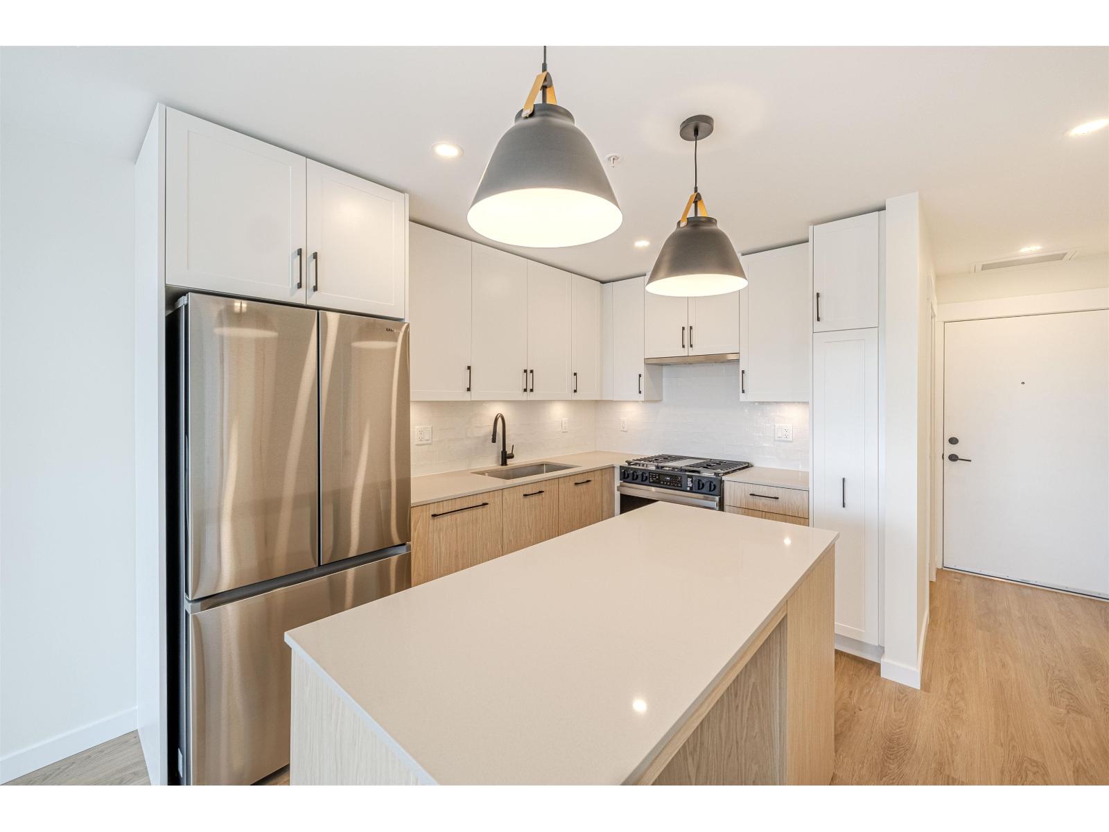 410 27218 Aldergrove Town Centre Drive Property Photo 4