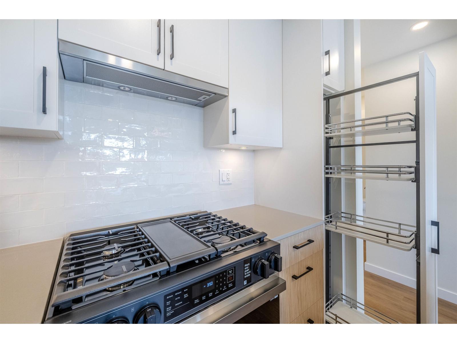 410 27218 Aldergrove Town Centre Drive Property Photo 8