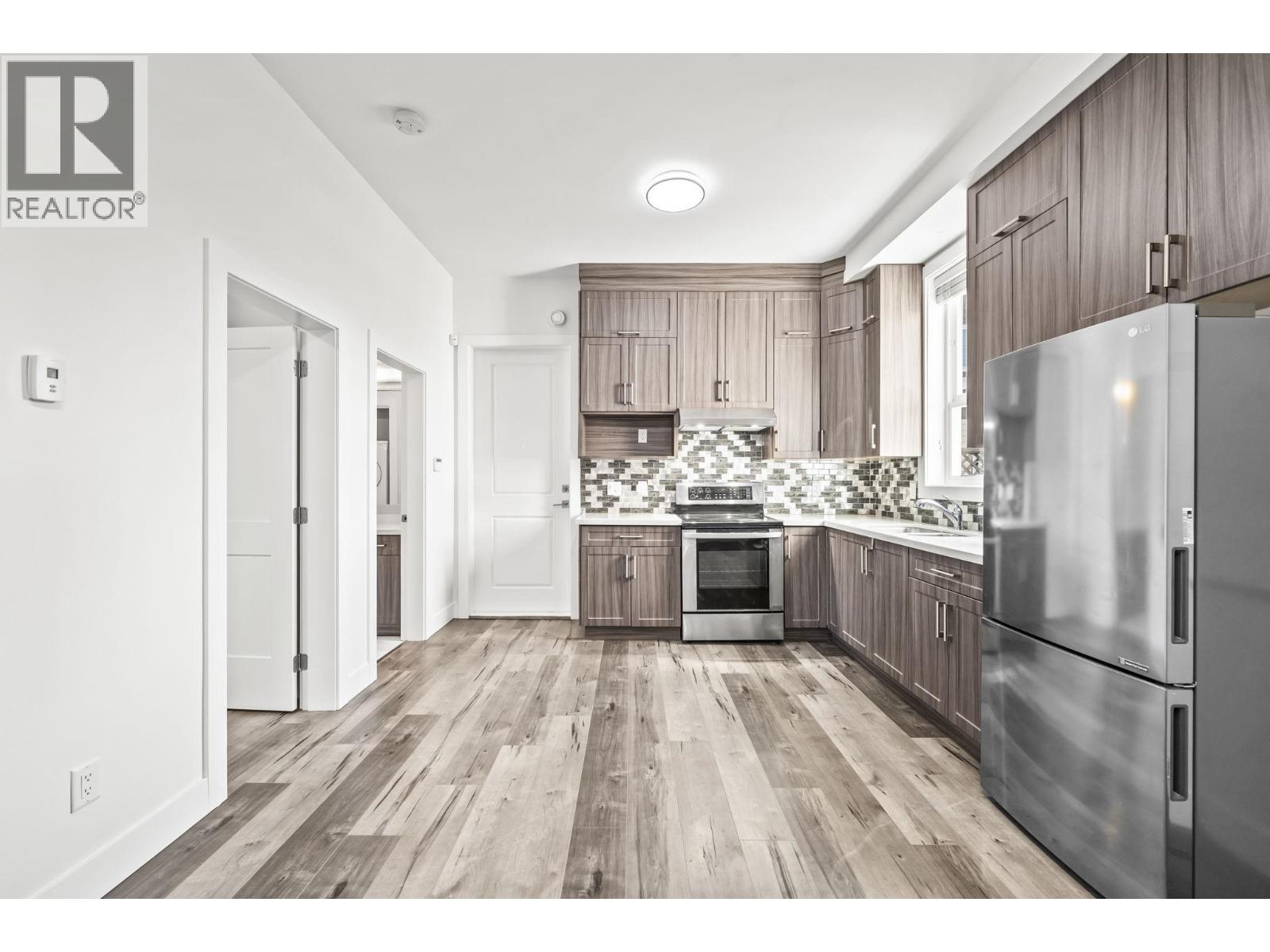 6114 49b Avenue Property Photo 14